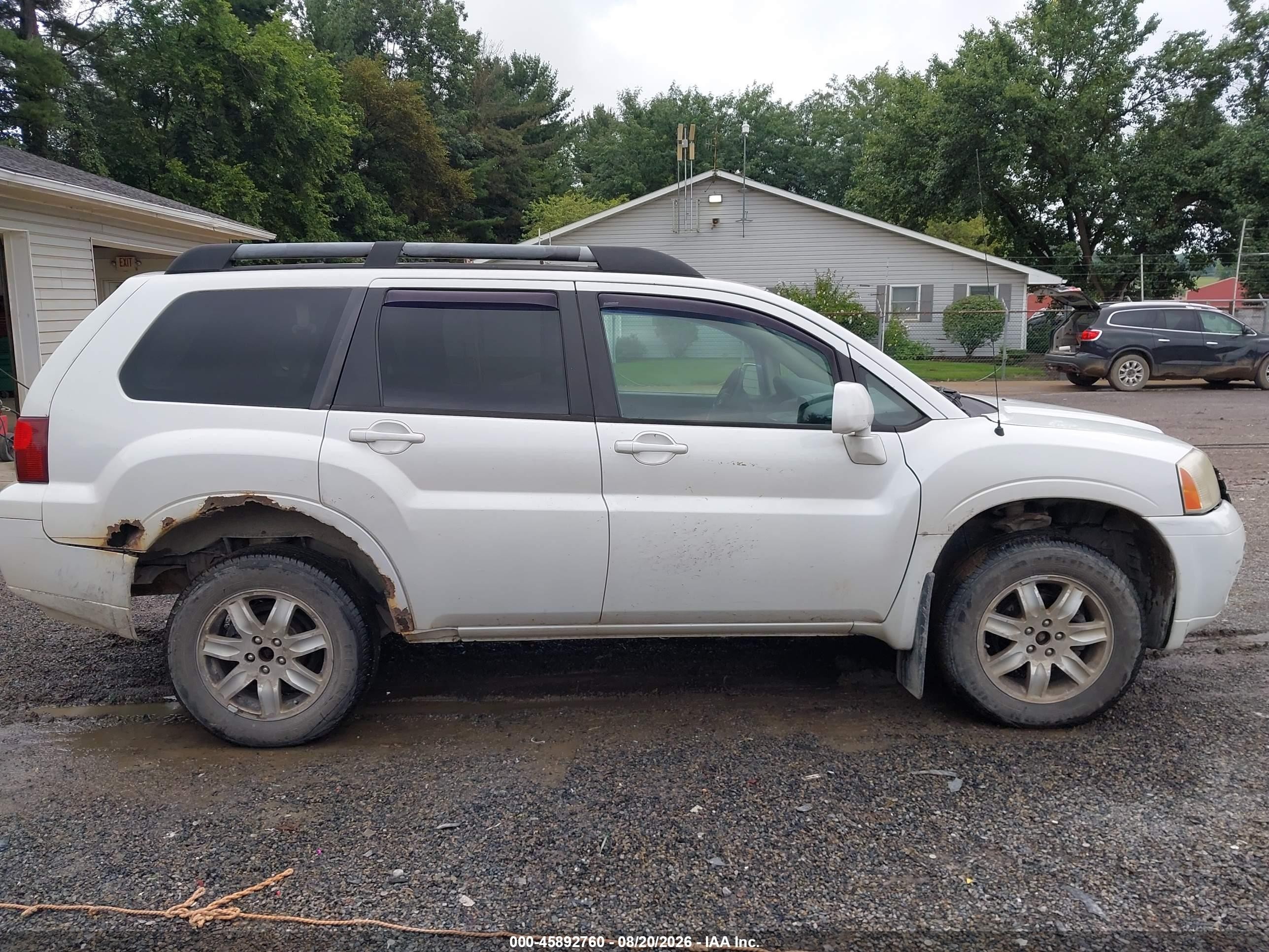 2011 Mitsubishi Endeavor   White vin: 4A4JN2AS3BE025488