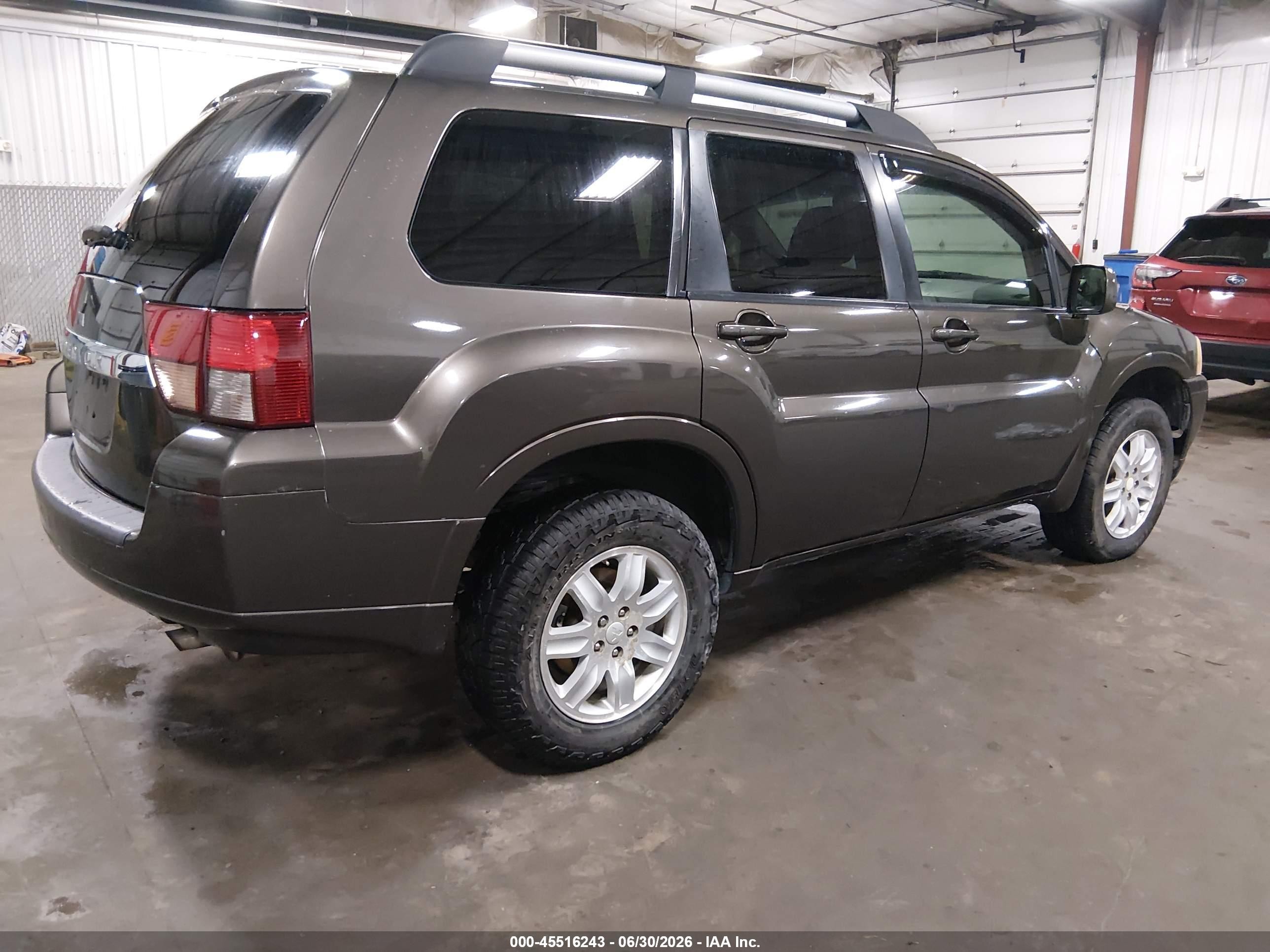2011 Mitsubishi Endeavor   Brown vin: 4A4JN2AS6BE035853