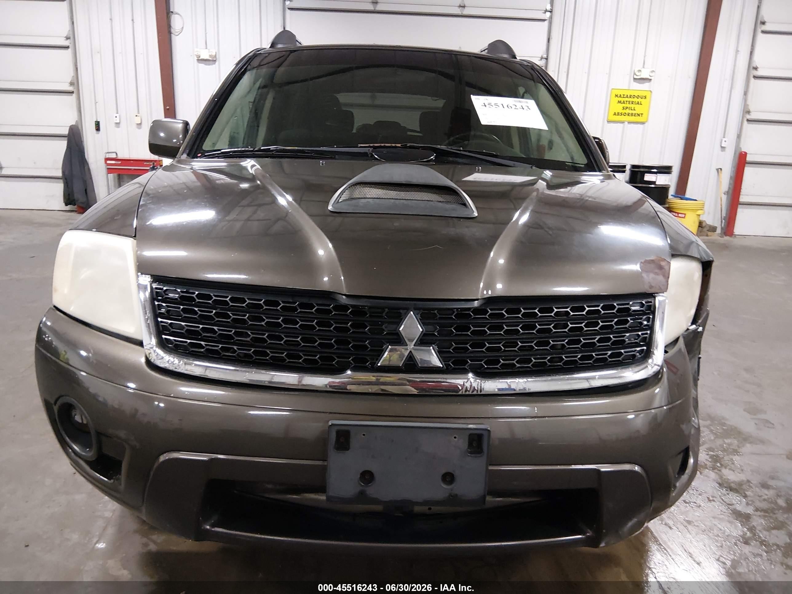 2011 Mitsubishi Endeavor   Brown vin: 4A4JN2AS6BE035853