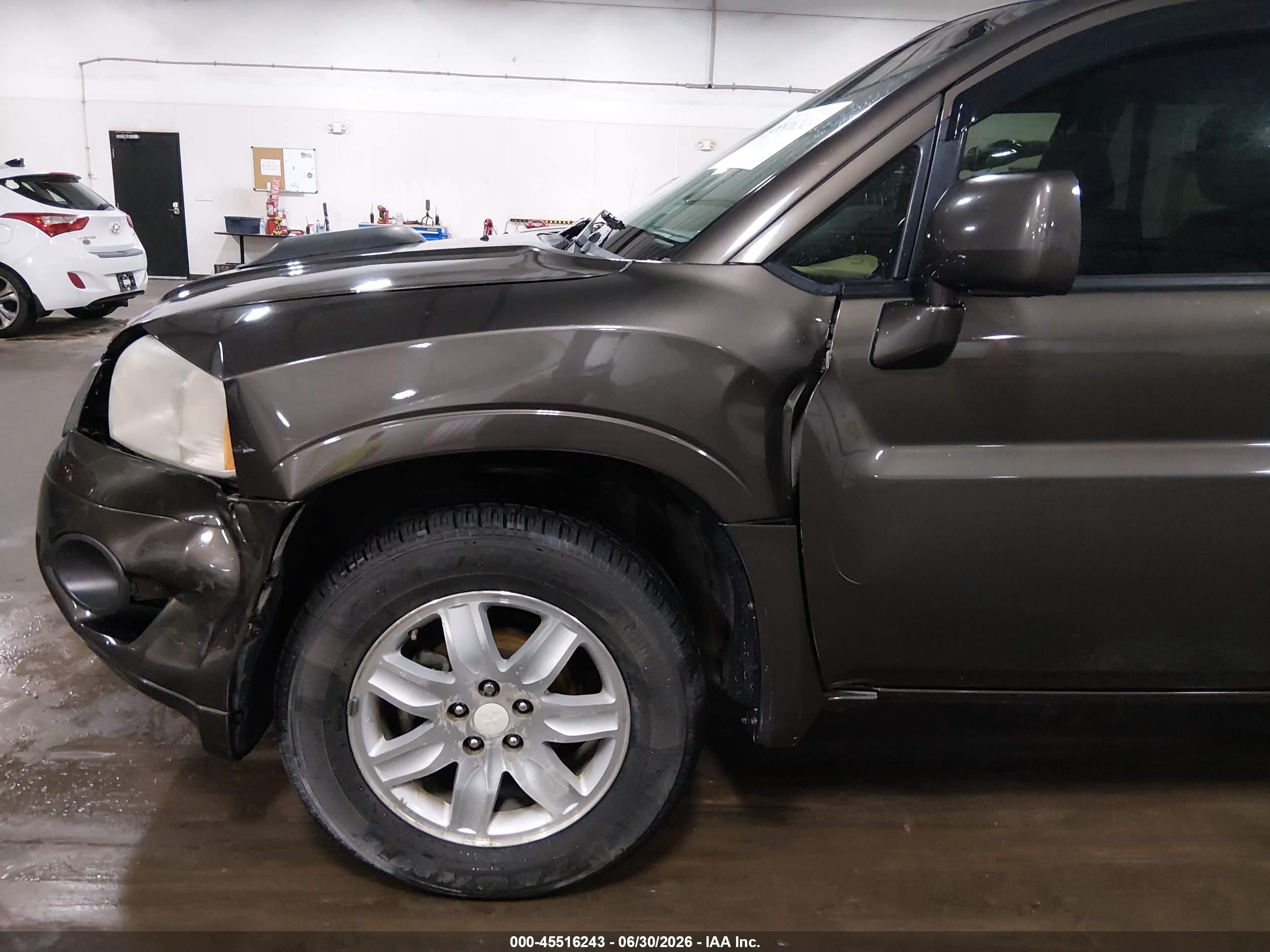2011 Mitsubishi Endeavor   Brown vin: 4A4JN2AS6BE035853