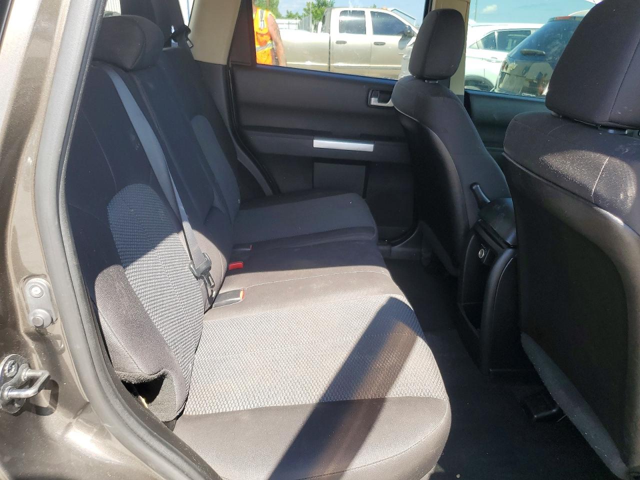 2011 Mitsubishi Endeavor Gray vin: 4A4JN2AS7BE025364