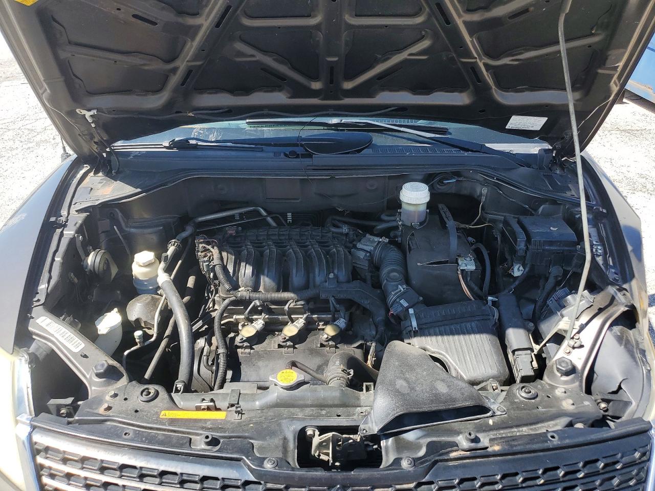2011 Mitsubishi Endeavor Gray vin: 4A4JN2AS7BE025364