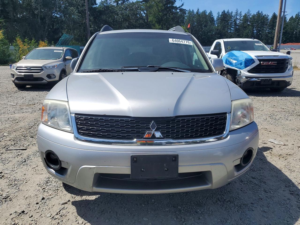 2011 Mitsubishi Endeavor Ls Silver vin: 4A4JN2AS7BE027082