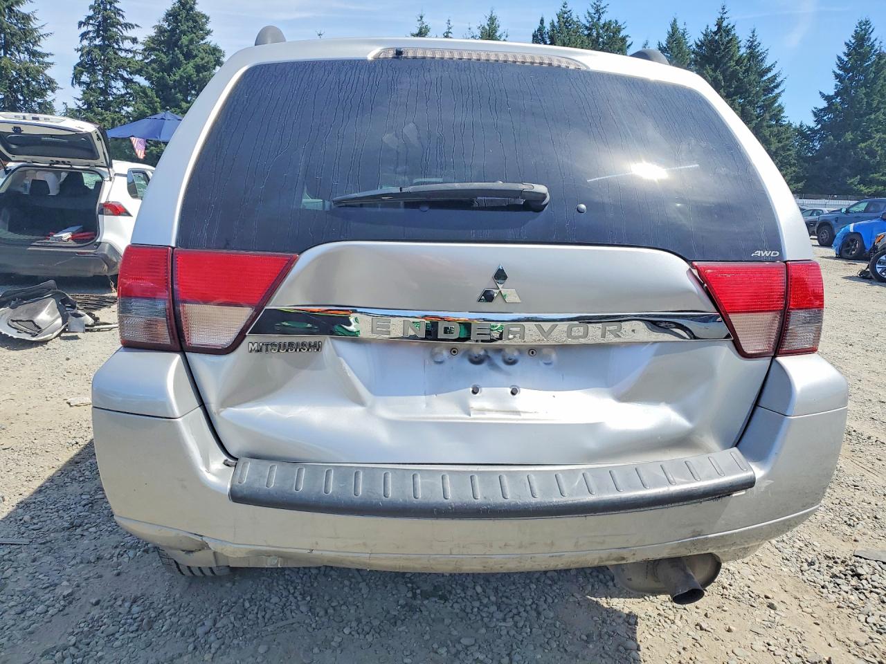 2011 Mitsubishi Endeavor Ls Silver vin: 4A4JN2AS7BE027082