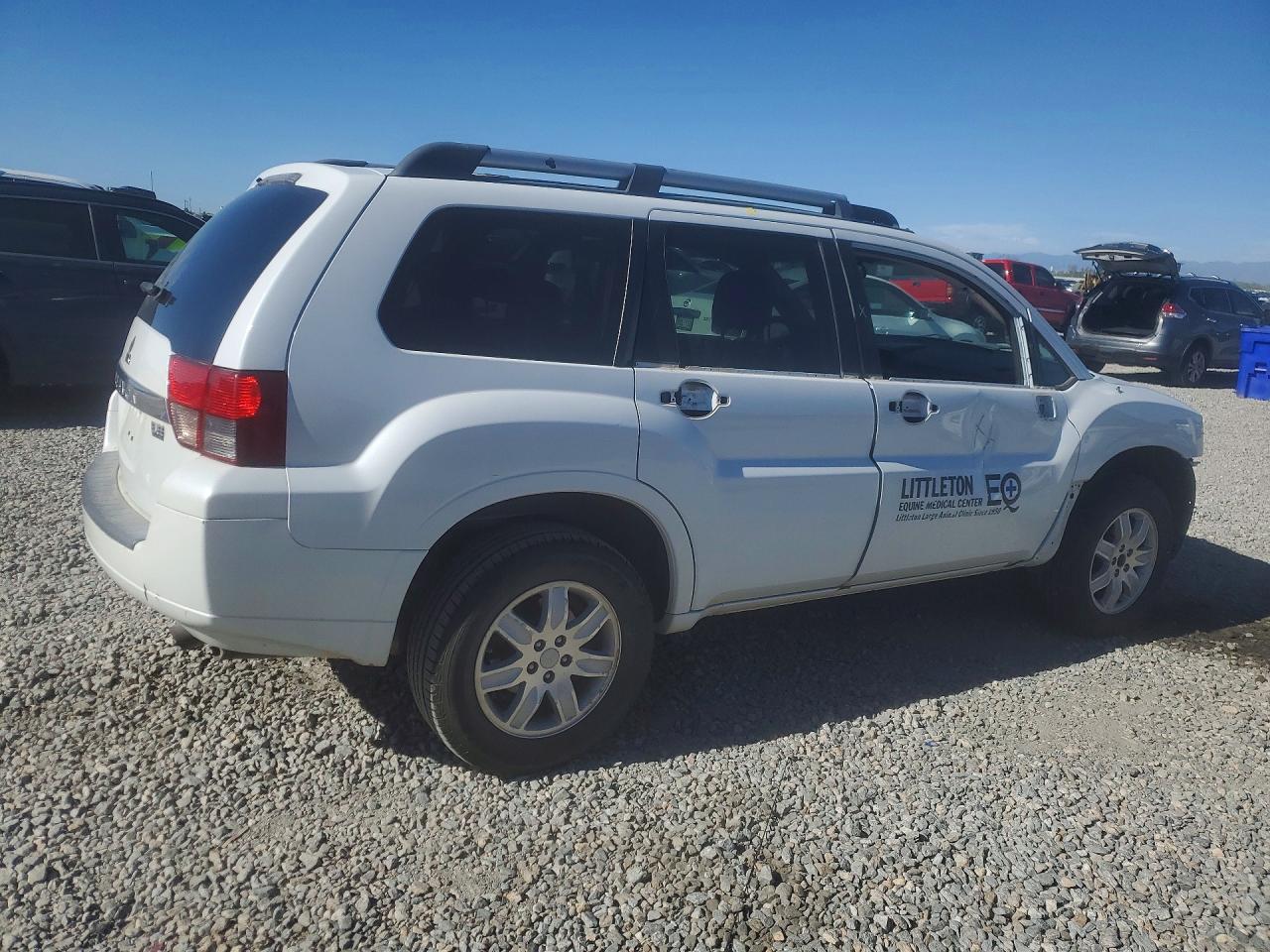 2011 Mitsubishi Endeavor Ls White vin: 4A4JN2AS7BE031004