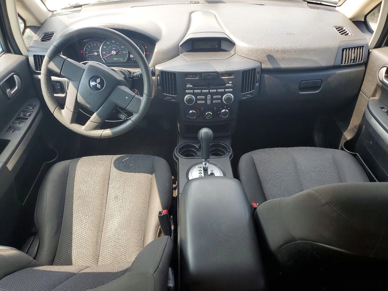 2011 Mitsubishi Endeavor Ls White vin: 4A4JN2AS7BE036610