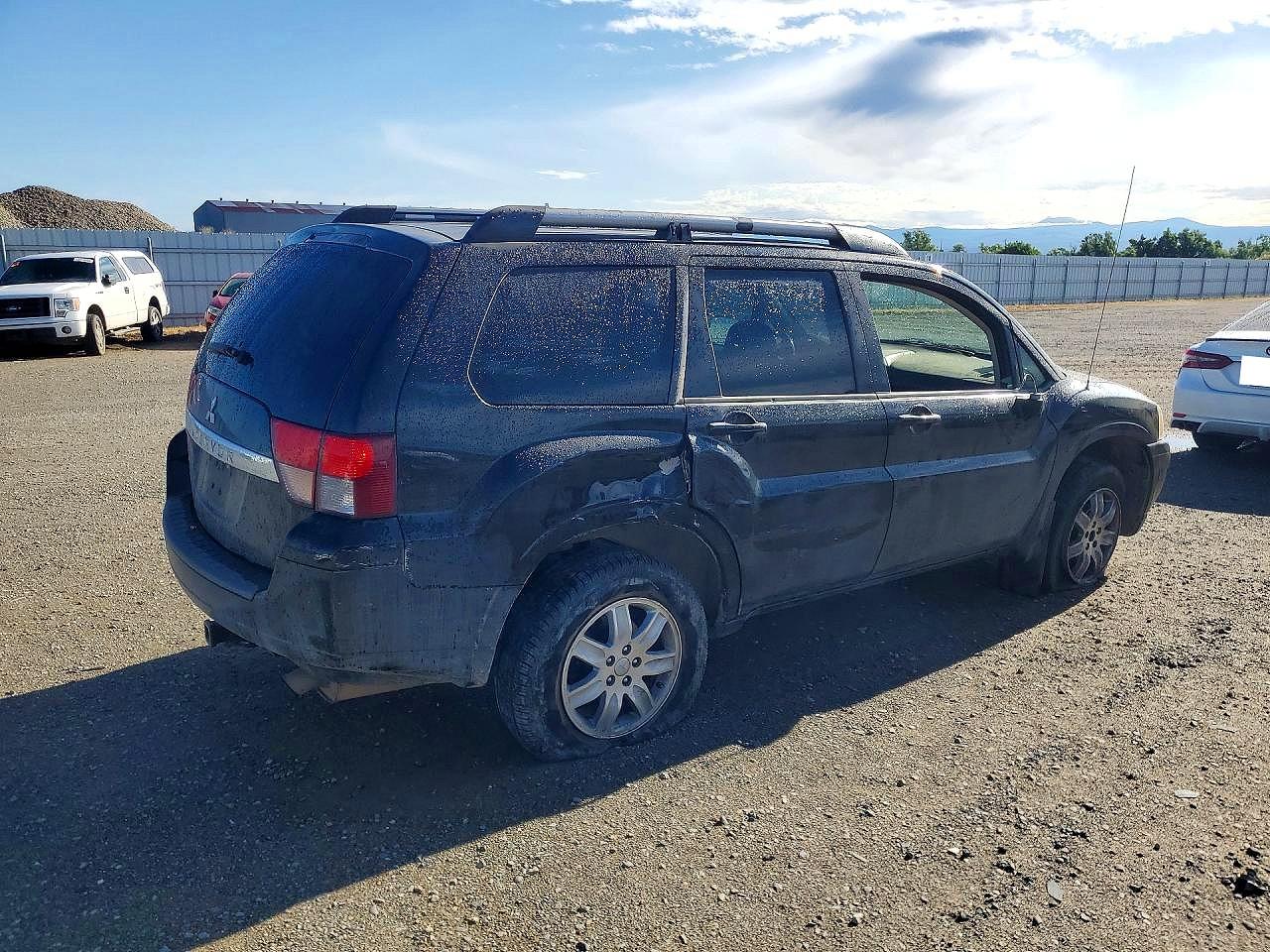 2011 Mitsubishi Endeavor Ls Black vin: 4A4JN2AS9BE029951