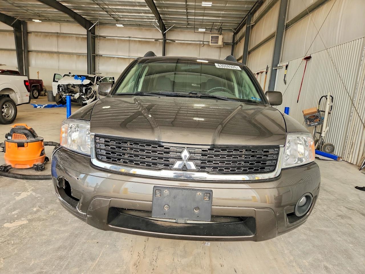 2011 Mitsubishi Endeavor Ls Charcoal vin: 4A4JN2AS9BE030419