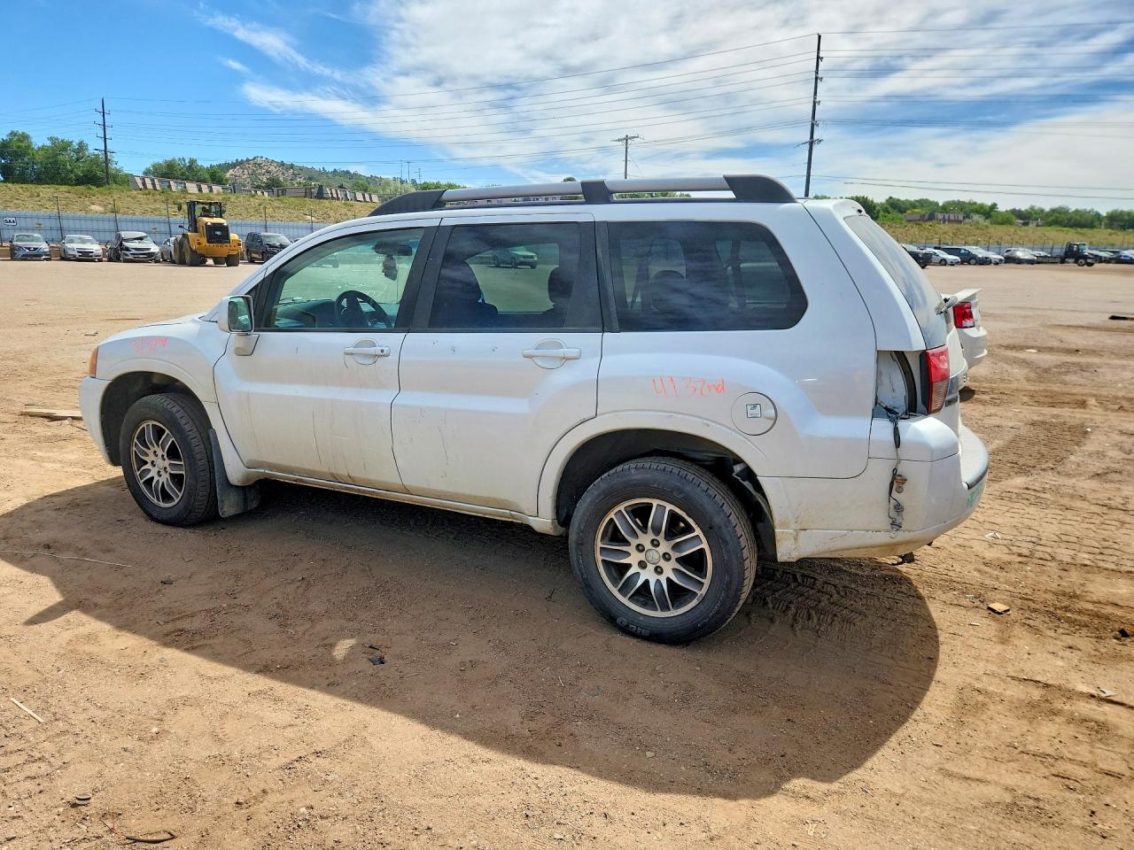 2011 Mitsubishi Endeavor Ls White vin: 4A4JN2ASXBE035998