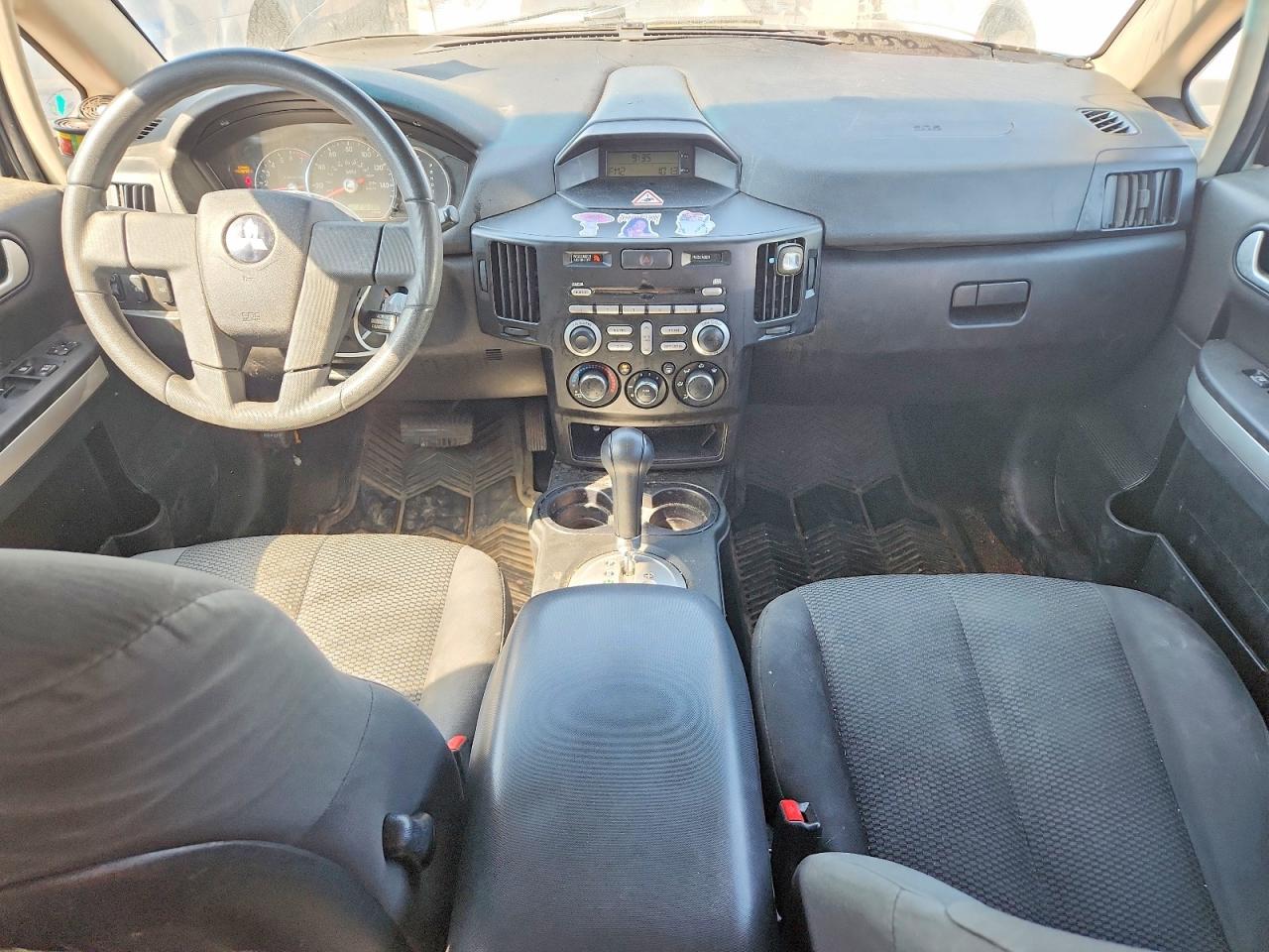2011 Mitsubishi Endeavor Ls White vin: 4A4JN2ASXBE035998