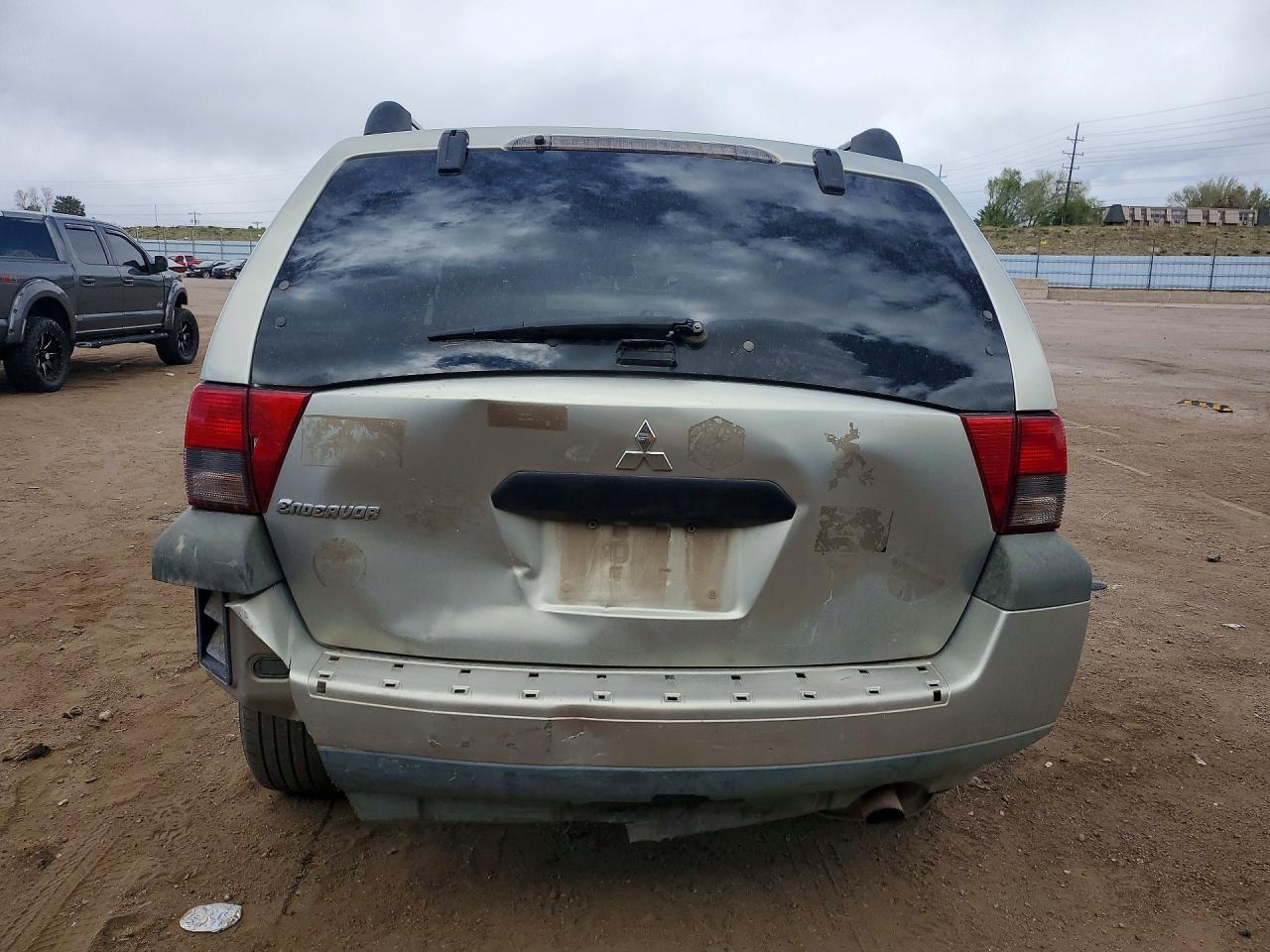 2006 Mitsubishi Endeavor Ls Silver vin: 4A4MM21S26E025522