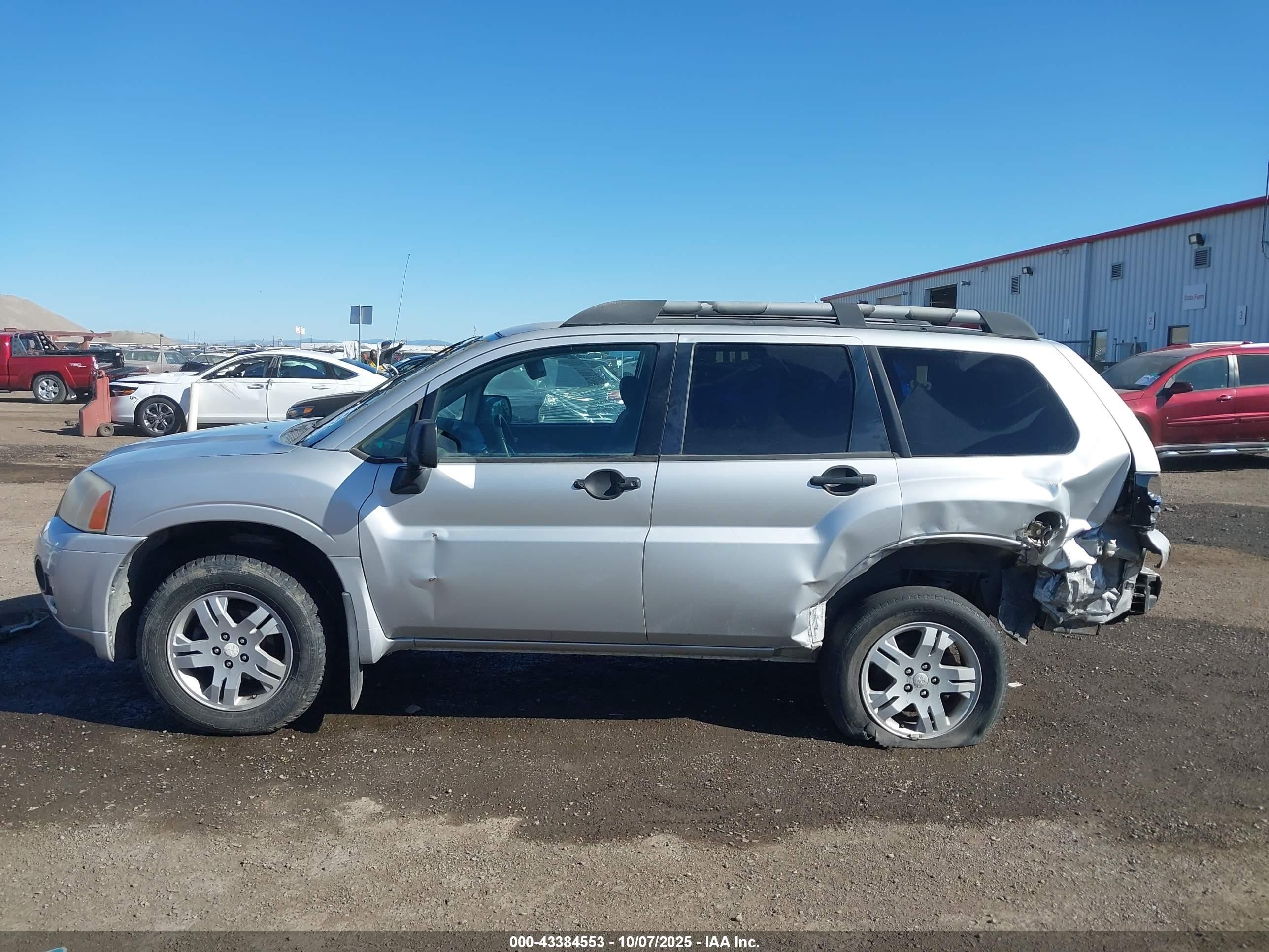 2007 Mitsubishi Endeavor Ls Silver vin: 4A4MM21S27E062409