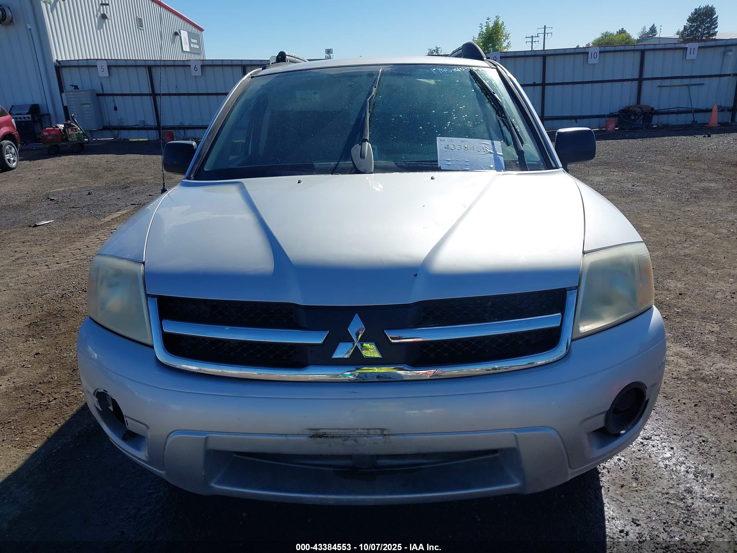 2007 Mitsubishi Endeavor Ls Silver vin: 4A4MM21S27E062409