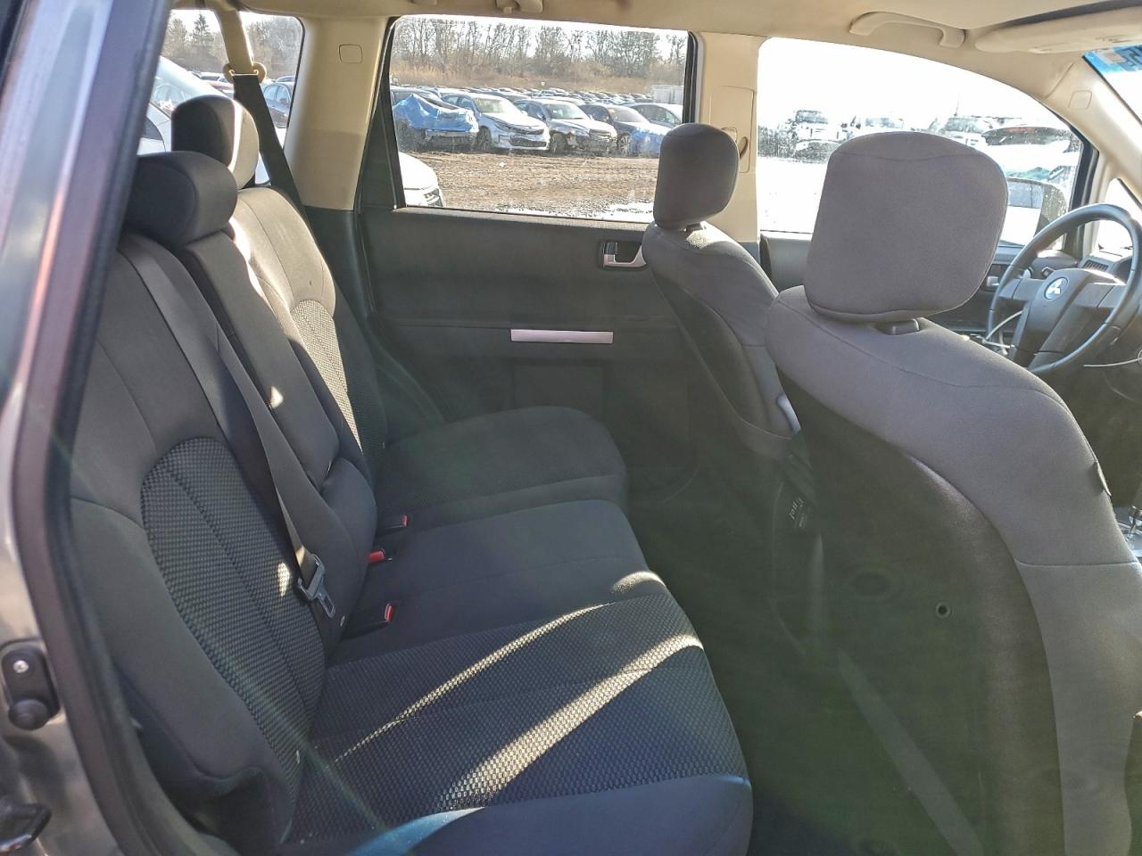 2007 Mitsubishi Endeavor Ls Gray vin: 4A4MM21S37E073239
