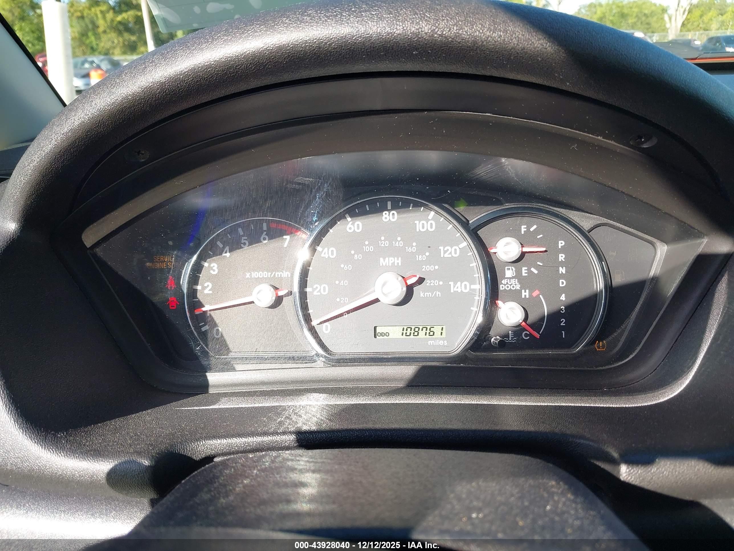2006 Mitsubishi Endeavor Ls Silver vin: 4A4MM21S46E076861