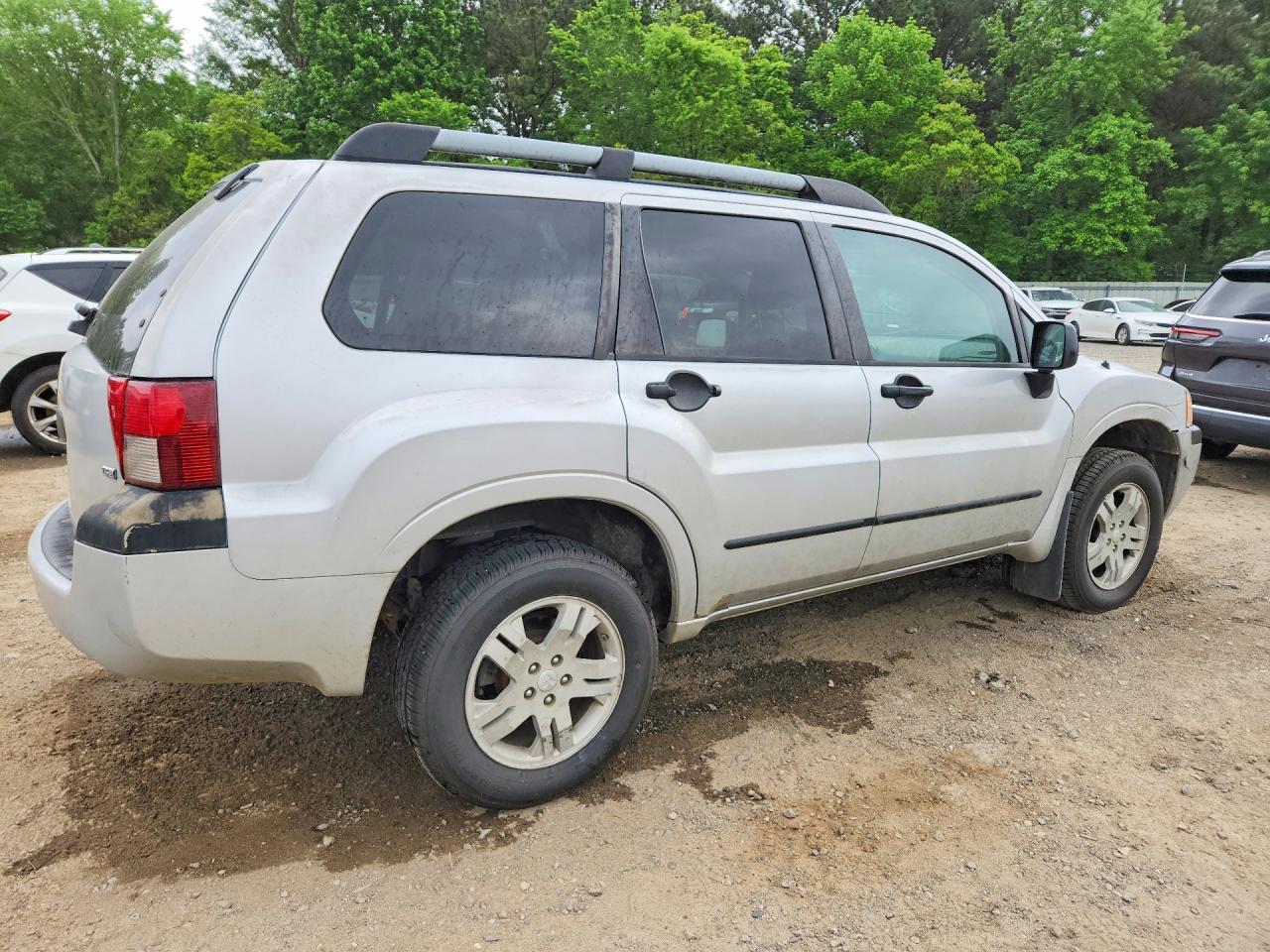 2005 Mitsubishi Endeavor Ls Silver vin: 4A4MM21S55E074082