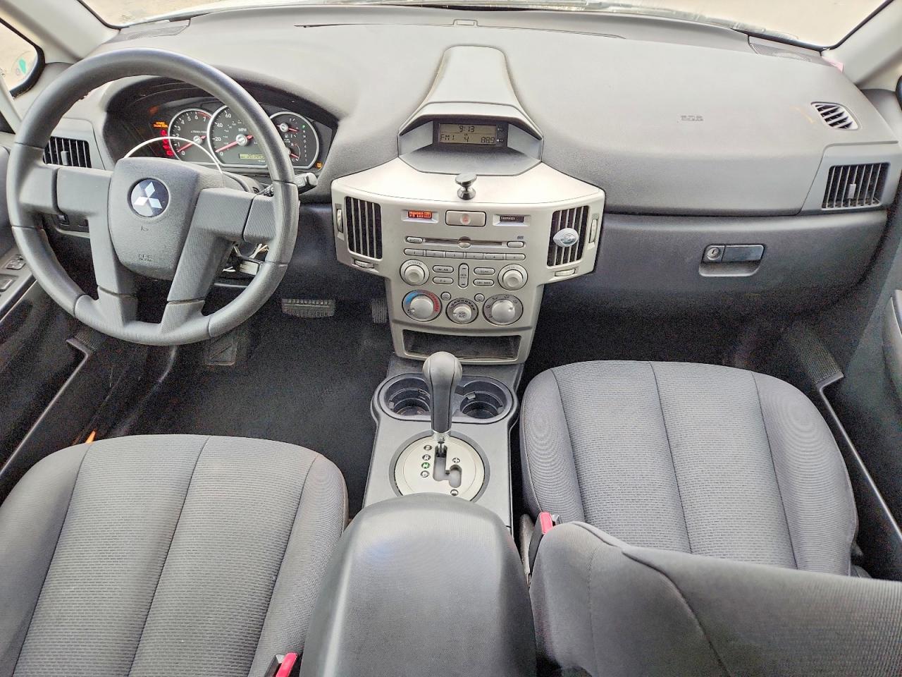 2005 Mitsubishi Endeavor Ls Silver vin: 4A4MM21S55E074082