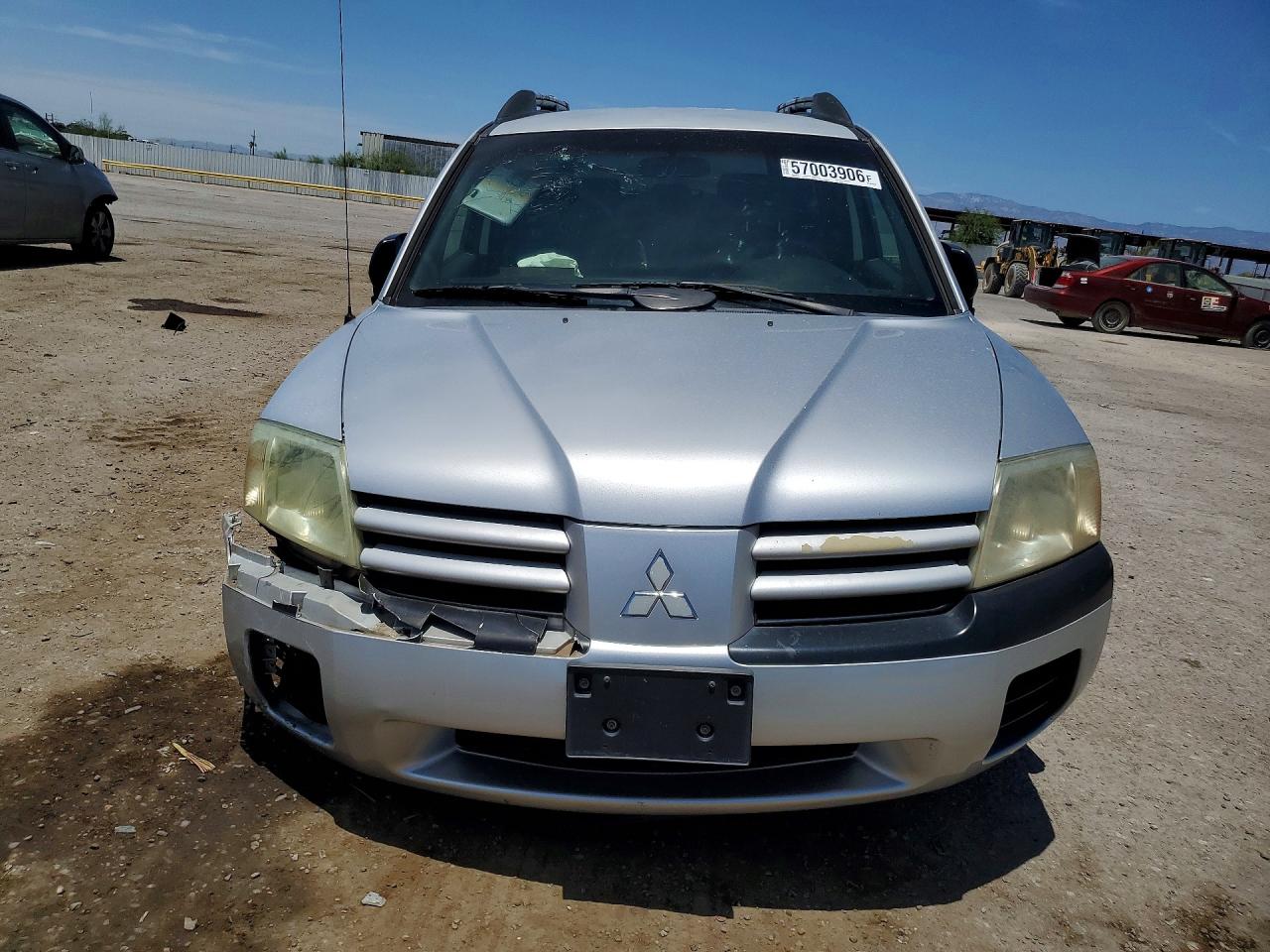 2004 Mitsubishi Endeavor Ls Silver vin: 4A4MM21S64E055233