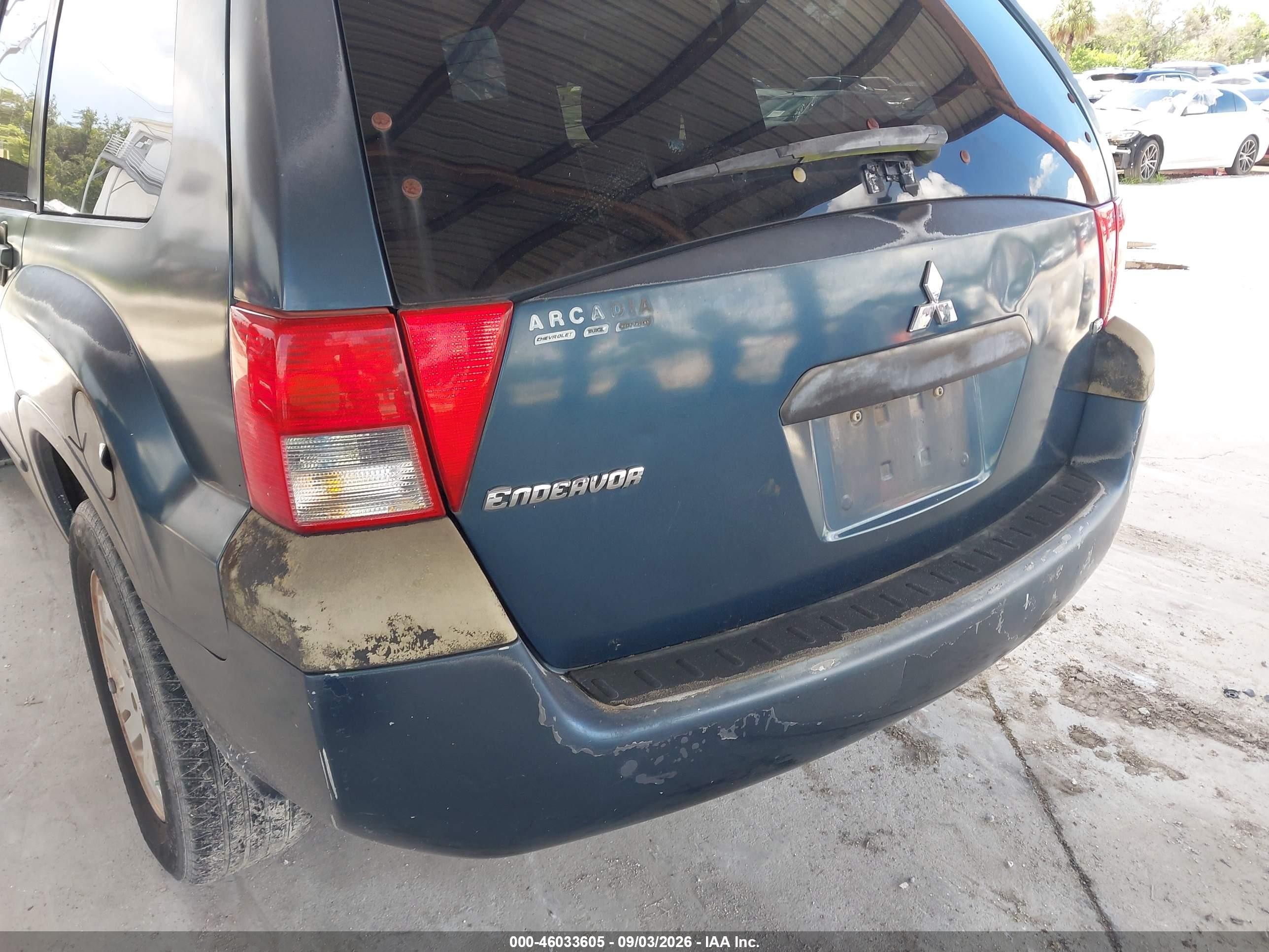 2004 Mitsubishi Endeavor Ls Blue vin: 4A4MM21S74E055290