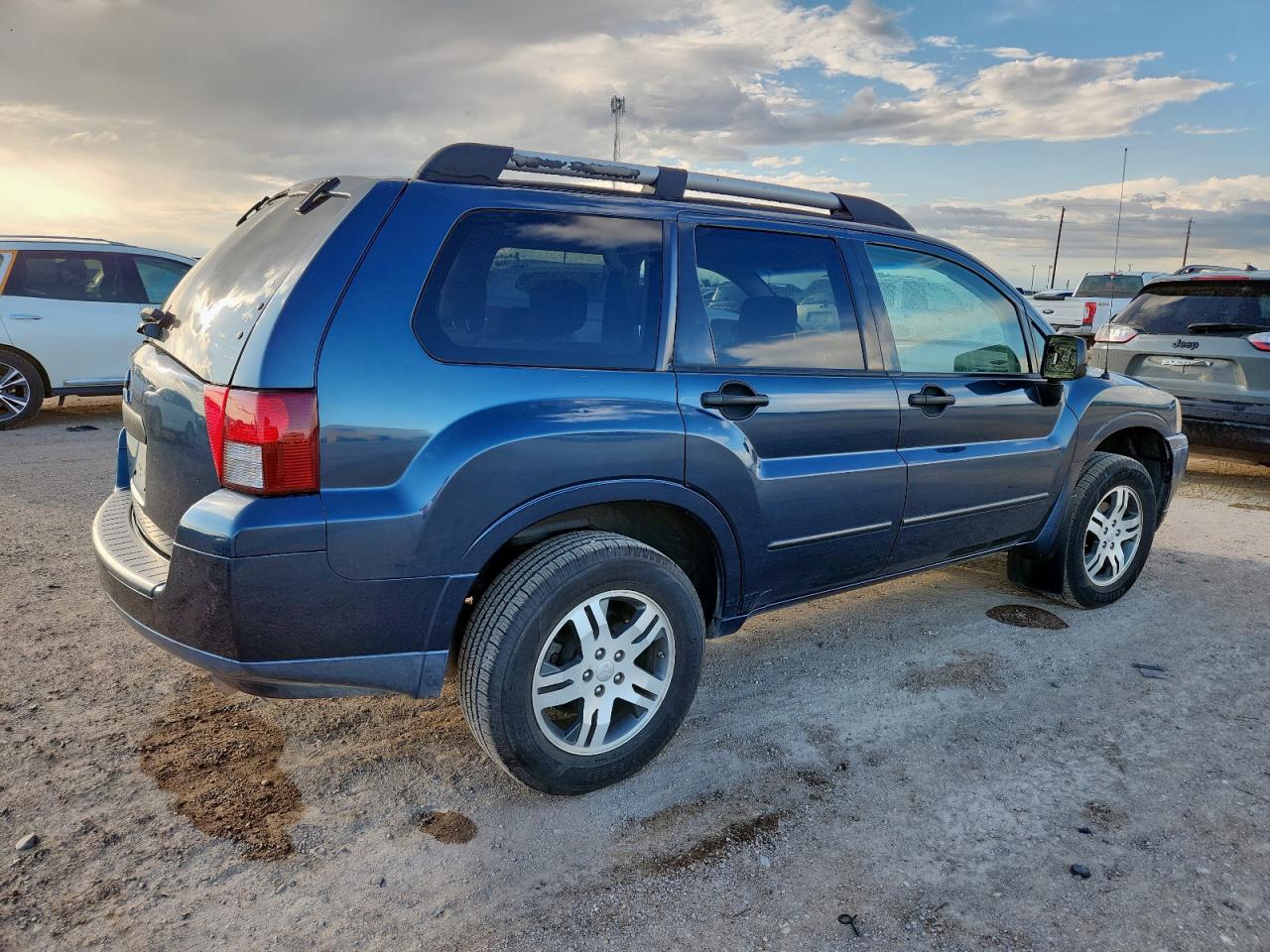 2006 Mitsubishi Endeavor Ls Blue vin: 4A4MM21S76E050464