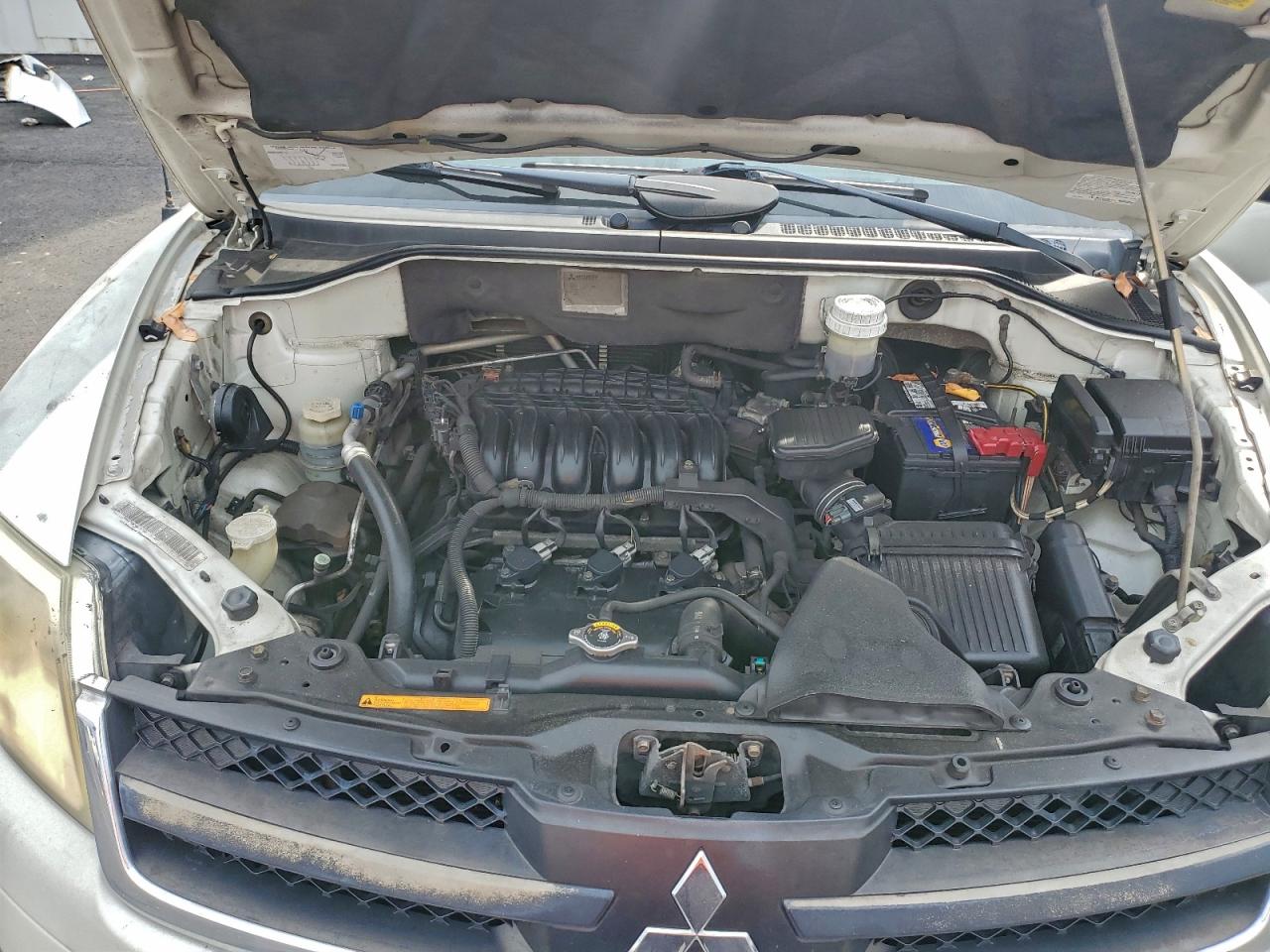 2006 Mitsubishi Endeavor Ls Белый vin: 4A4MM21S76E056412