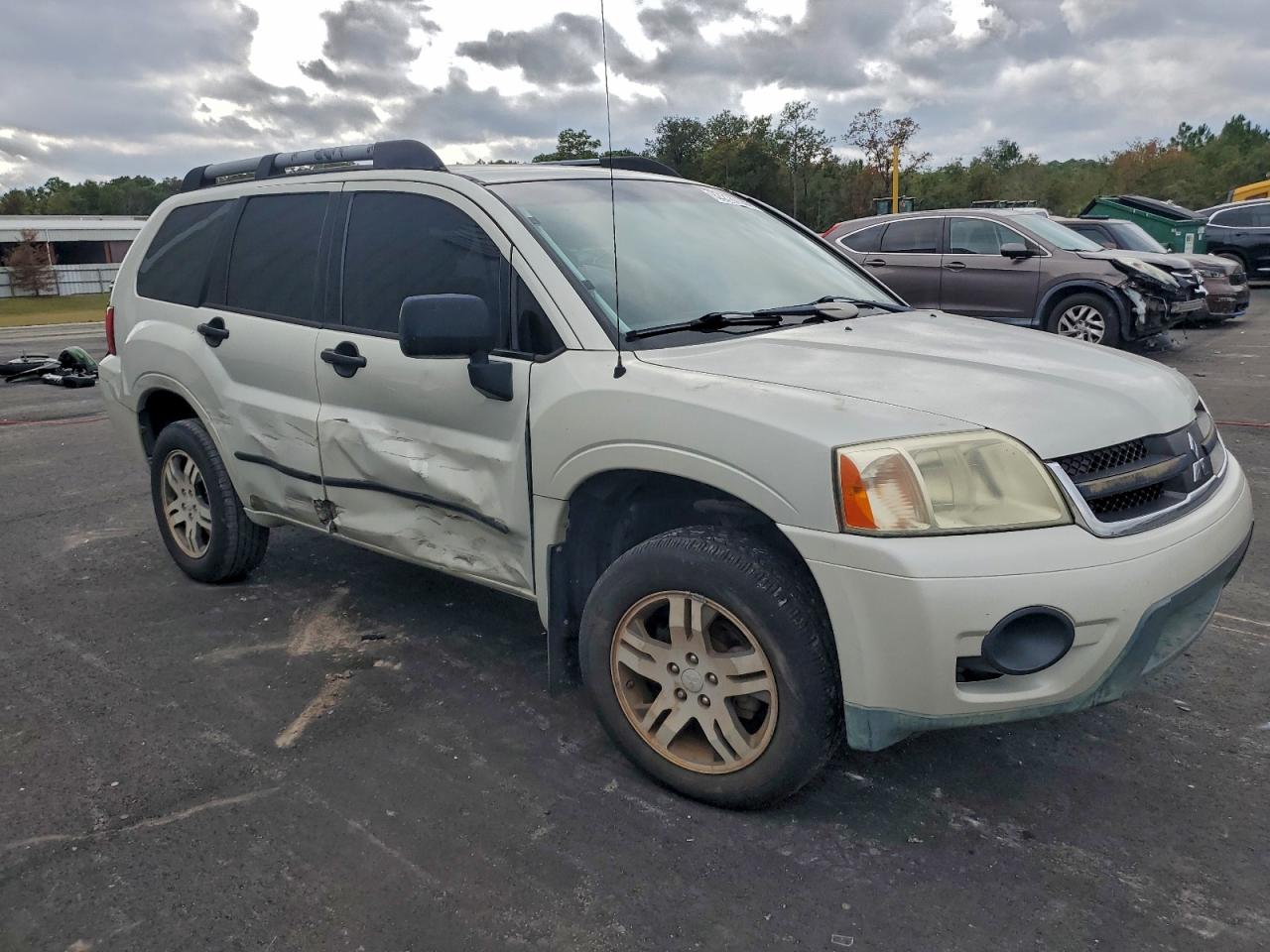 2006 Mitsubishi Endeavor Ls Белый vin: 4A4MM21S76E056412