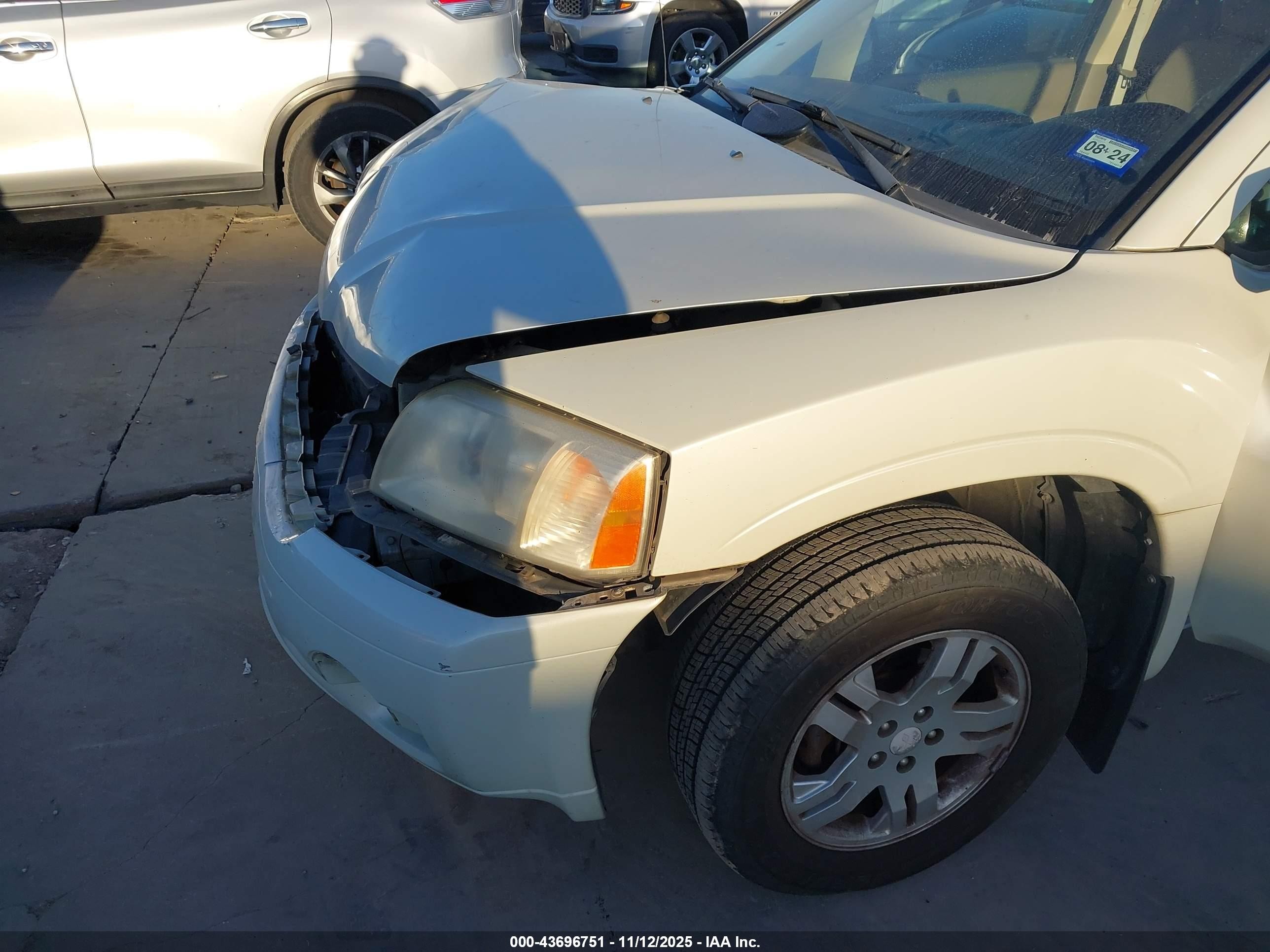 2007 Mitsubishi Endeavor Ls White vin: 4A4MM21S77E046318