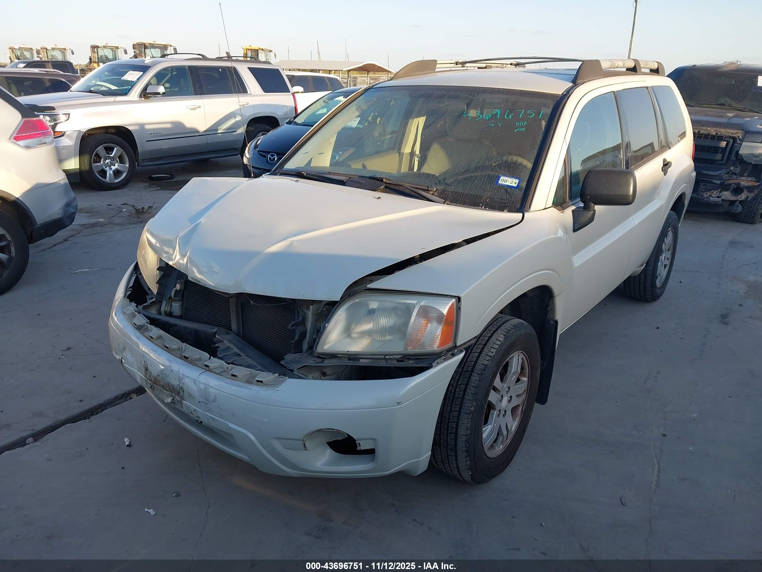 2007 Mitsubishi Endeavor Ls White vin: 4A4MM21S77E046318
