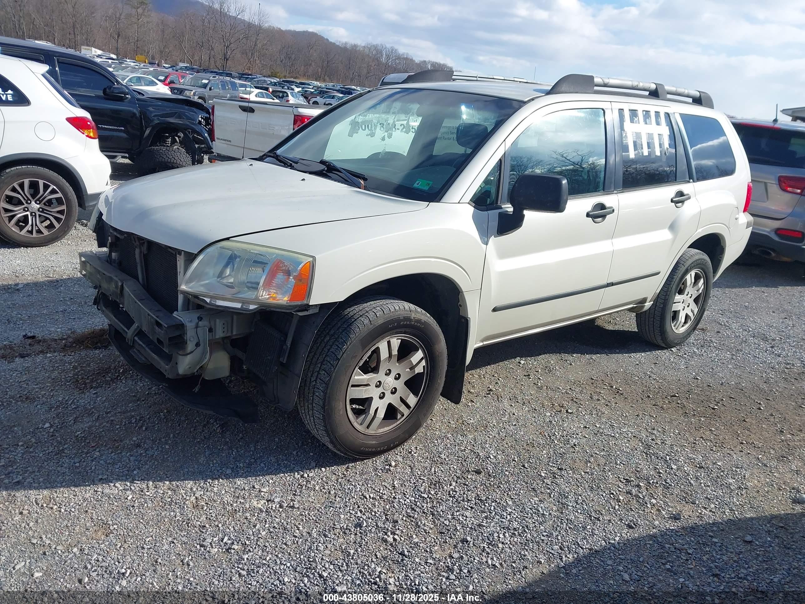 2004 Mitsubishi Endeavor Ls White vin: 4A4MM21S84E119613