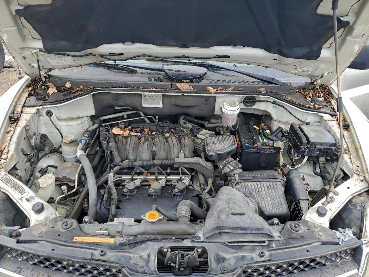 2007 Mitsubishi Endeavor Ls White vin: 4A4MM21S87E033206