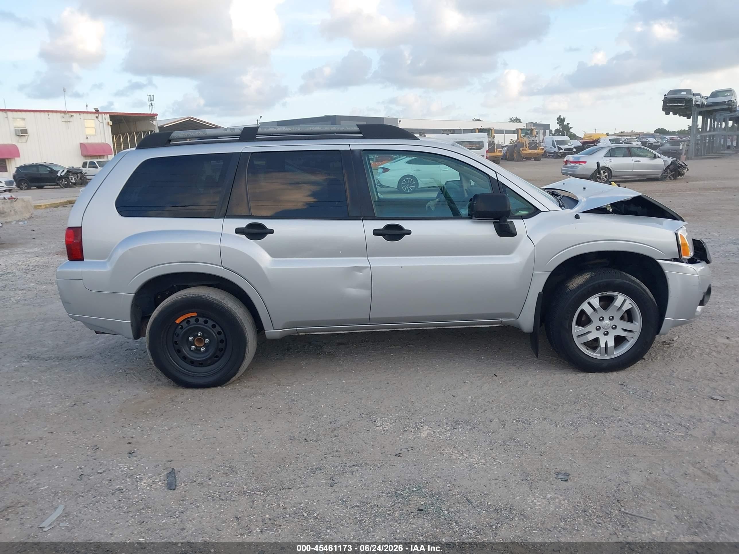 2007 Mitsubishi Endeavor Ls Silver vin: 4A4MM21S87E081501