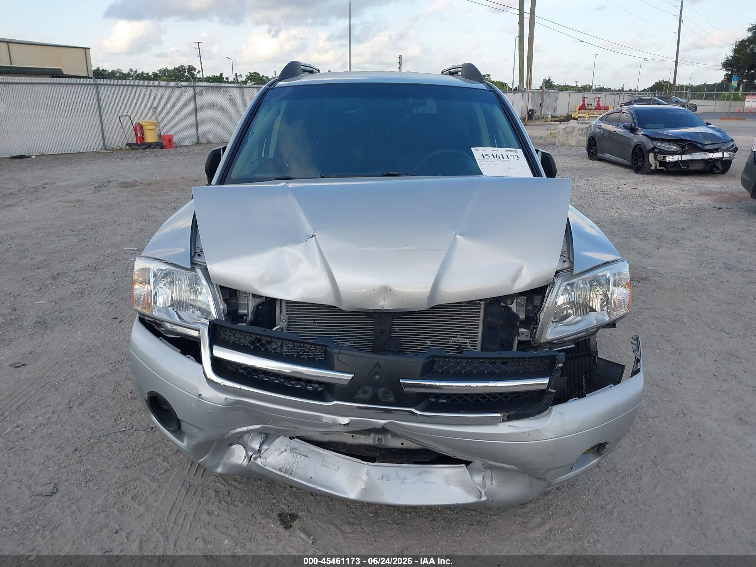 2007 Mitsubishi Endeavor Ls Silver vin: 4A4MM21S87E081501
