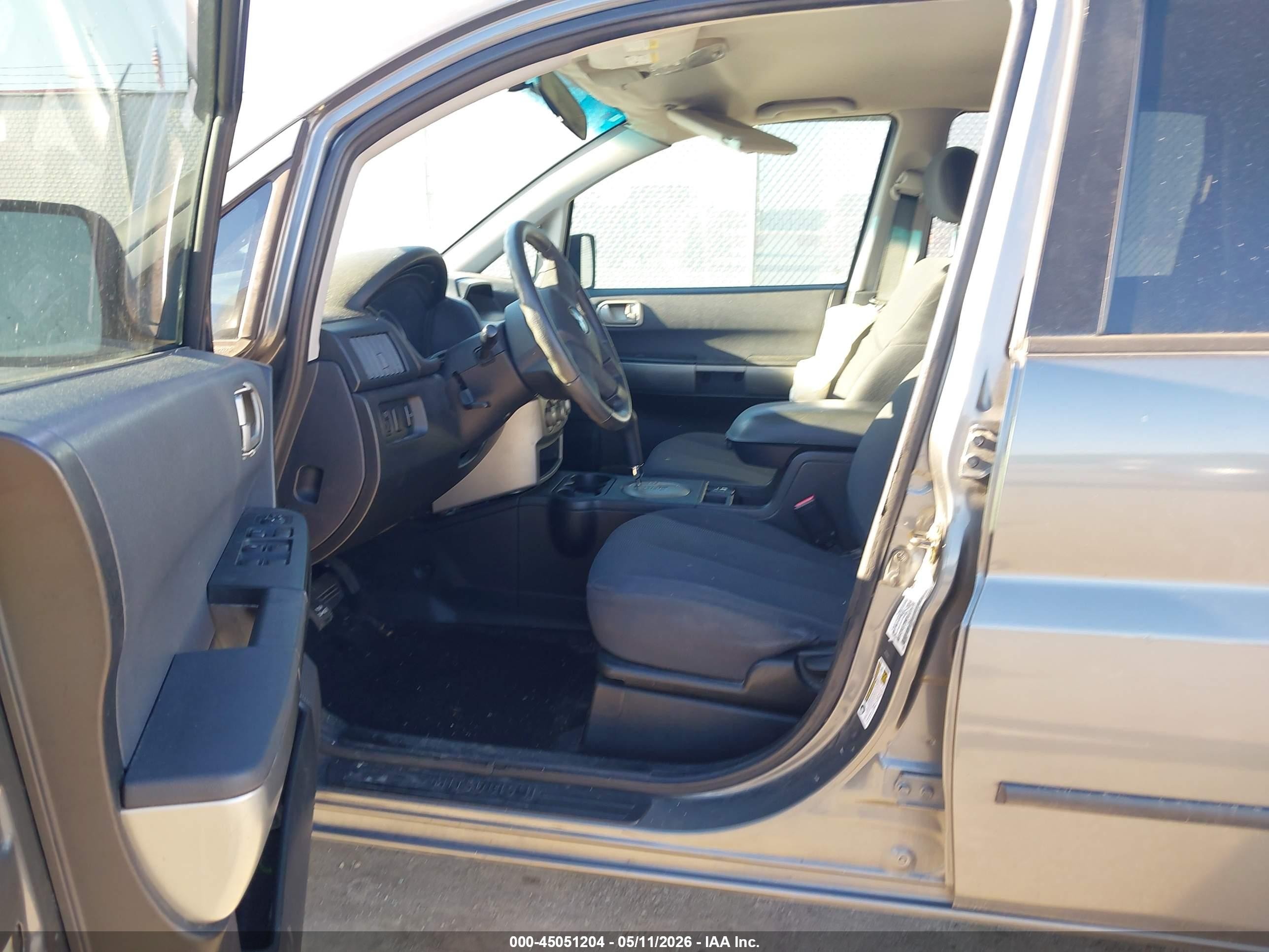 2005 Mitsubishi Endeavor Ls Gray vin: 4A4MM21S95E075137