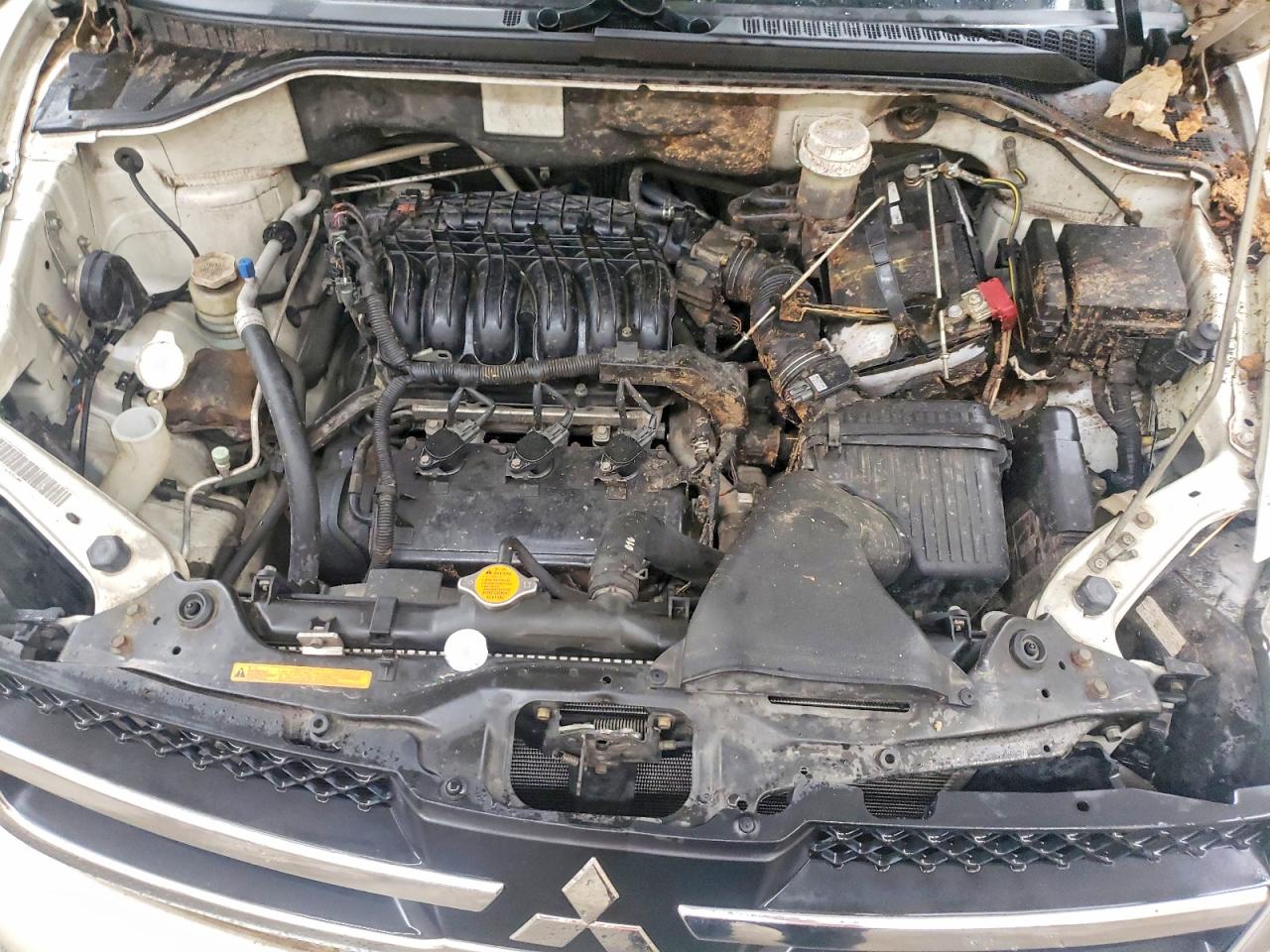 2008 Mitsubishi Endeavor Ls White vin: 4A4MM21SX8E034312