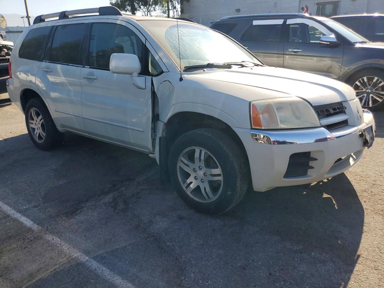 2004 Mitsubishi Endeavor Xls White vin: 4A4MM31S04E002422