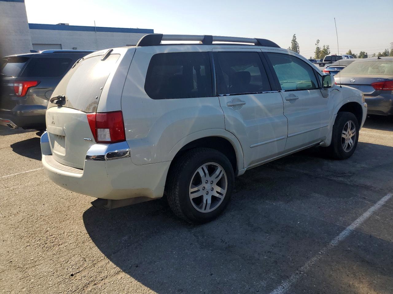 2004 Mitsubishi Endeavor Xls White vin: 4A4MM31S04E002422