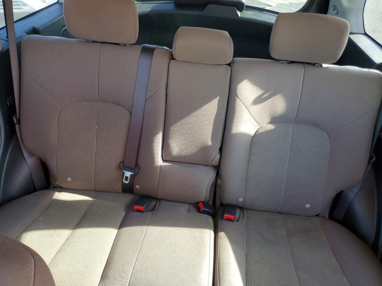 2004 Mitsubishi Endeavor Xls White vin: 4A4MM31S04E002422