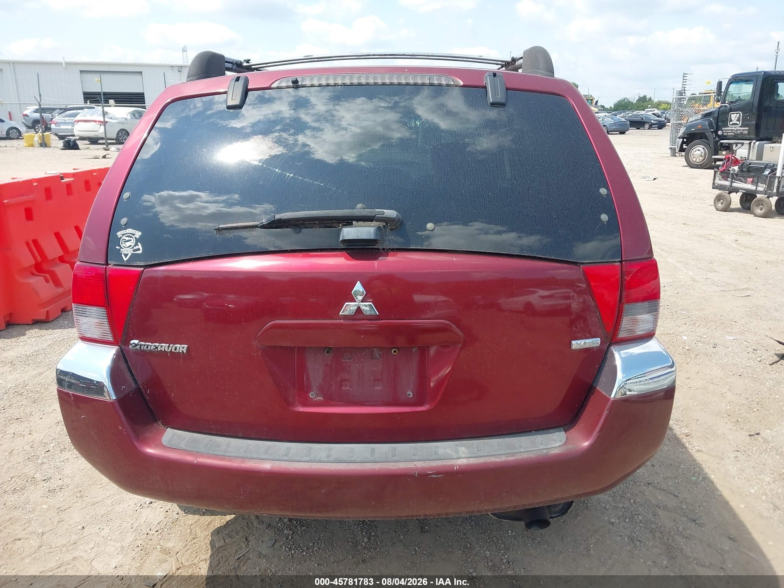 2004 Mitsubishi Endeavor Xls Red vin: 4A4MM31S24E012935