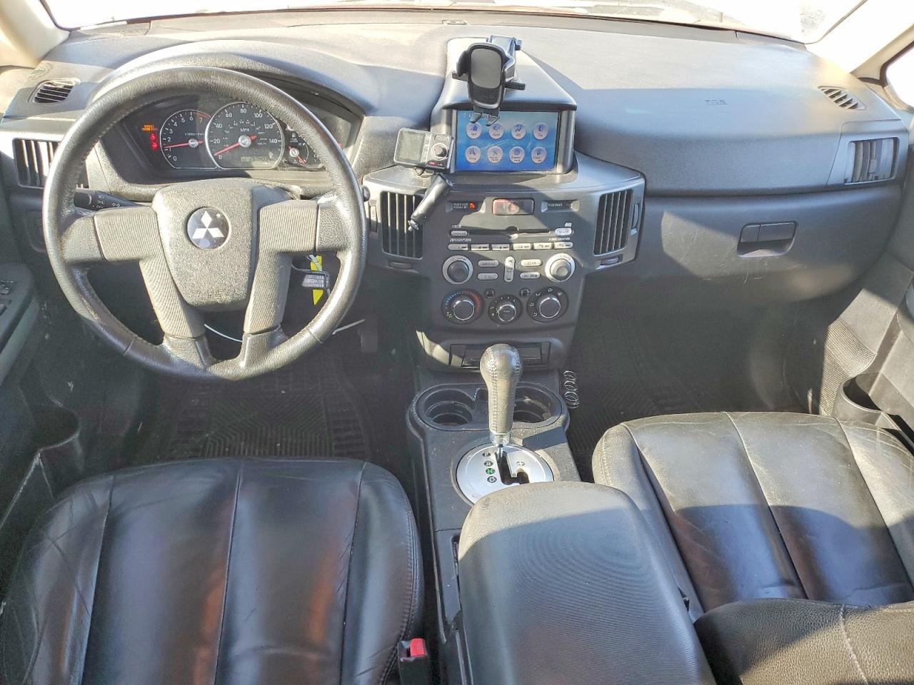 2007 Mitsubishi Endeavor Se Серебряный vin: 4A4MM31S27E049732