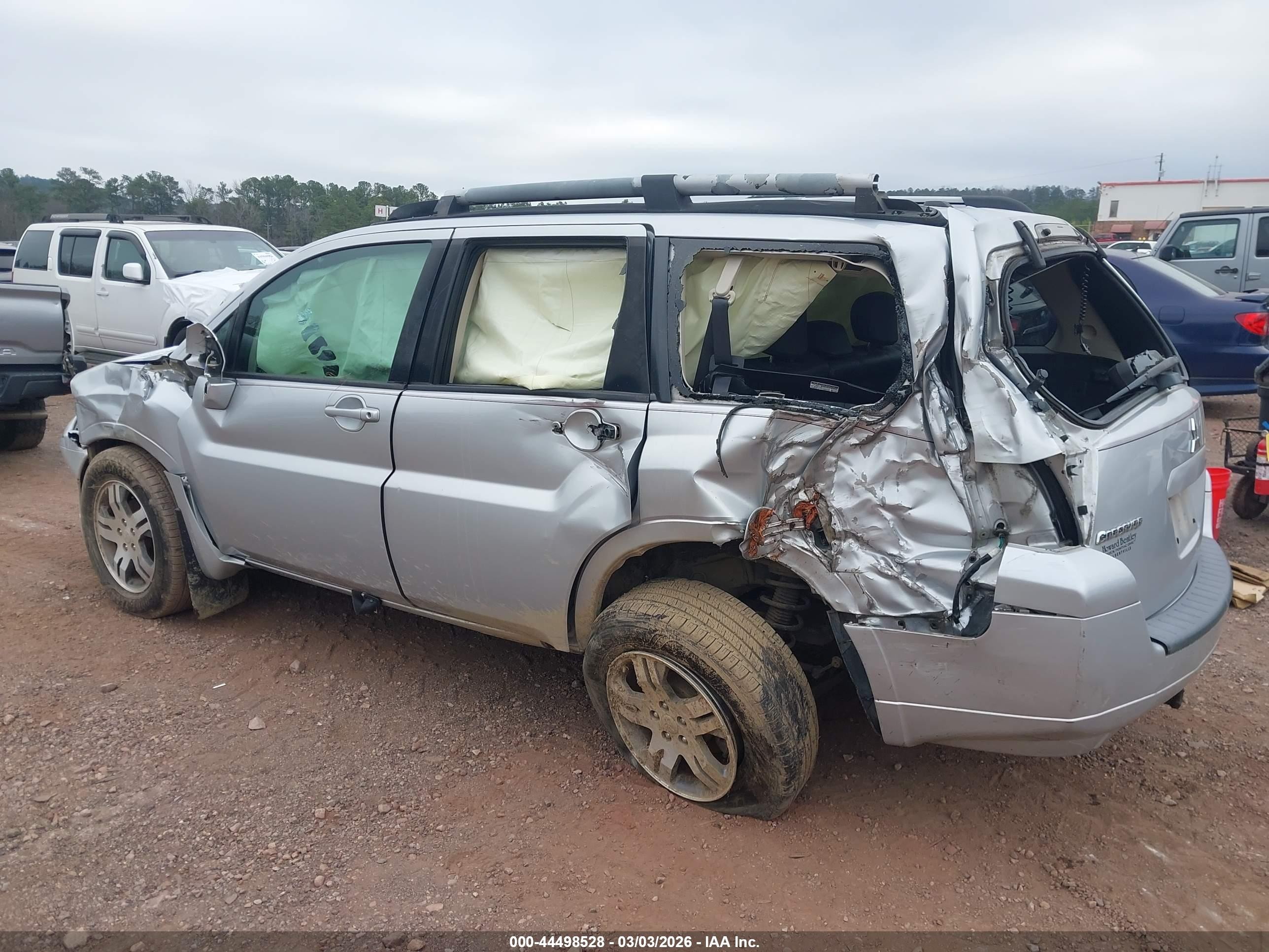 2007 Mitsubishi Endeavor Se Серебряный vin: 4A4MM31S37E073957