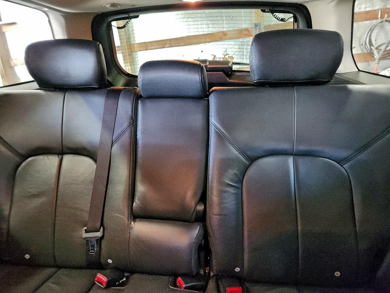2007 Mitsubishi Endeavor Se Черный vin: 4A4MM31S37E076776
