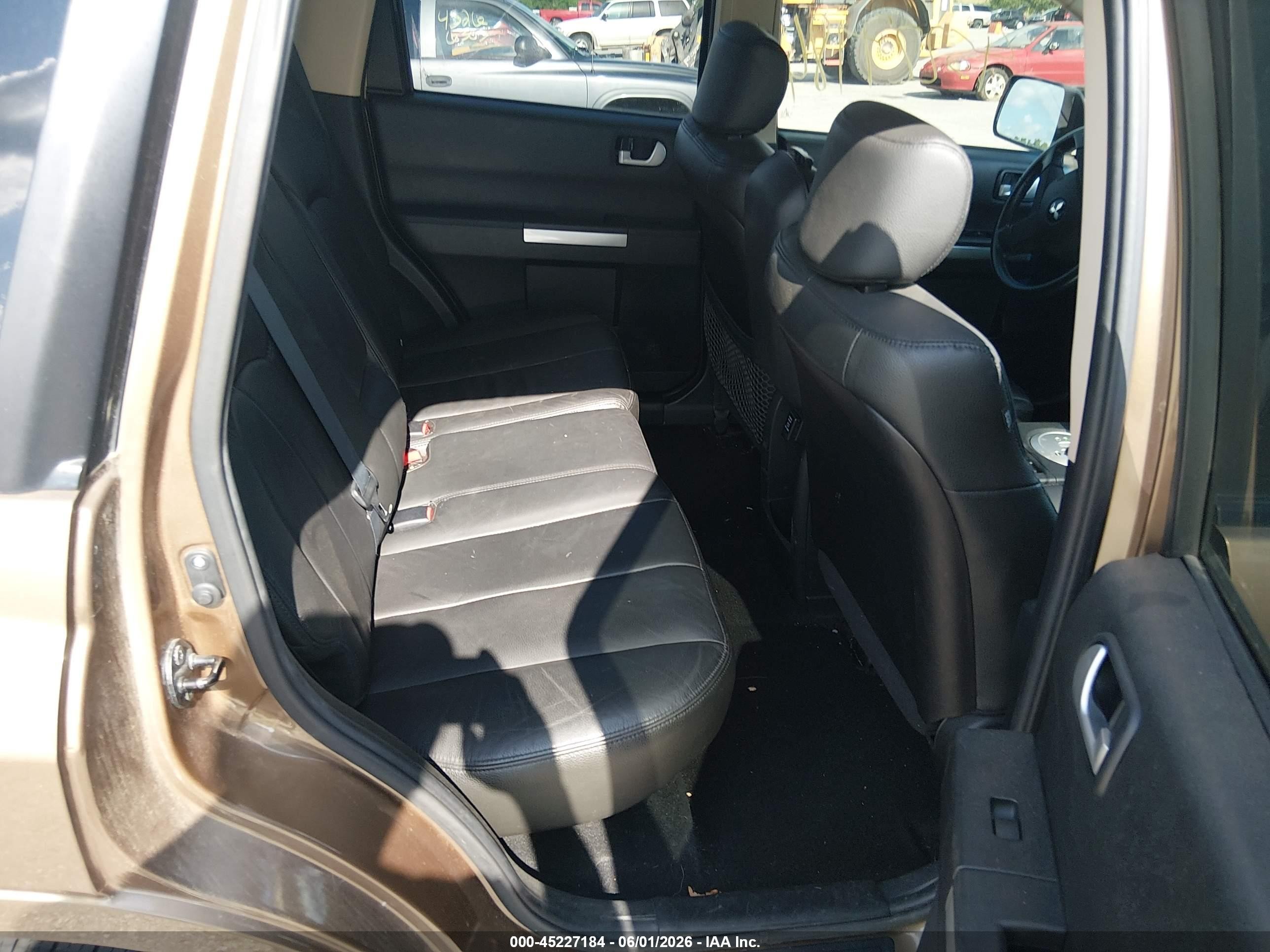 2008 Mitsubishi Endeavor Se Beige vin: 4A4MM31S58E042243
