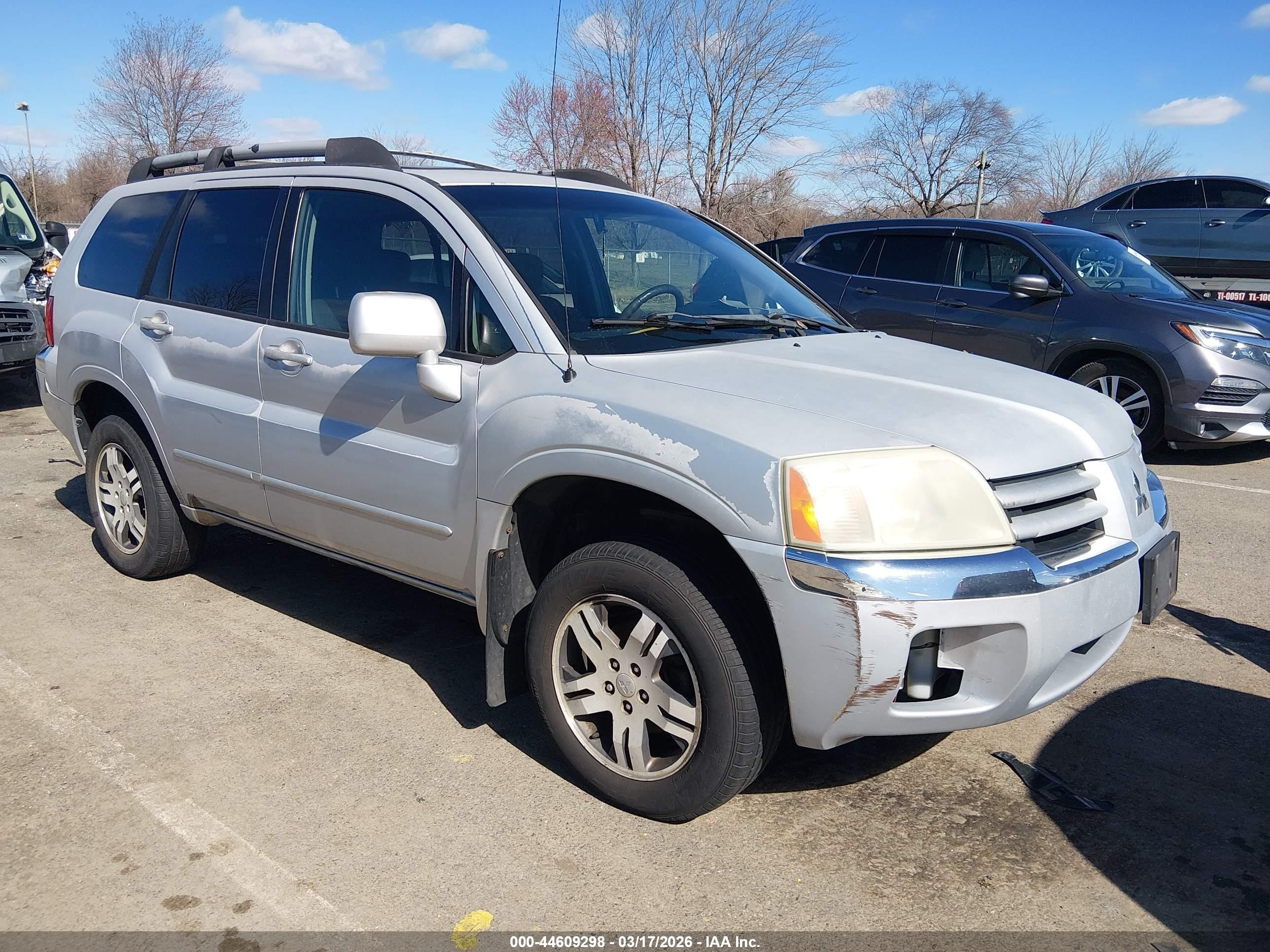 2004 Mitsubishi Endeavor Xls Silver vin: 4A4MM31S94E027092