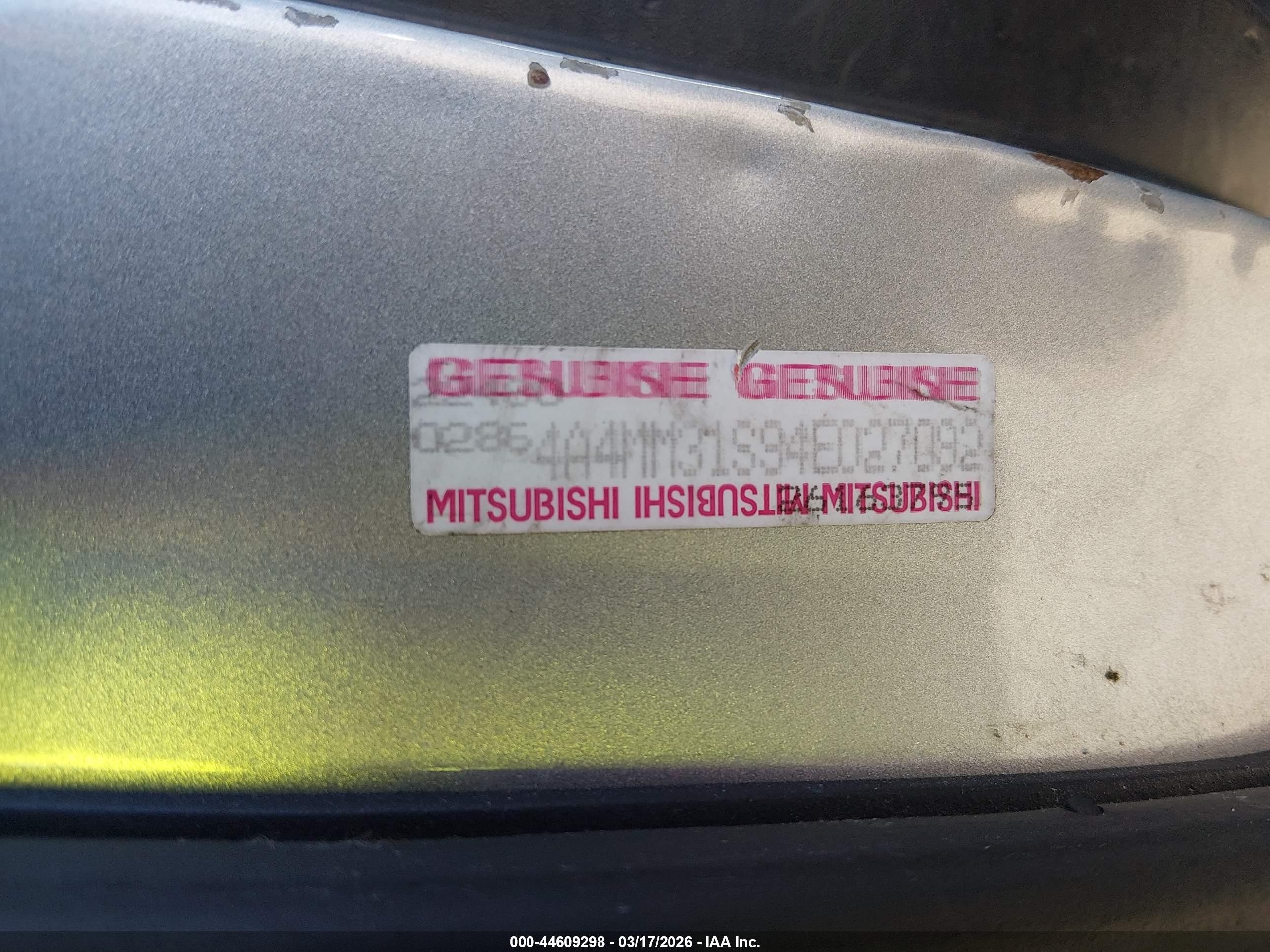 2004 Mitsubishi Endeavor Xls Silver vin: 4A4MM31S94E027092