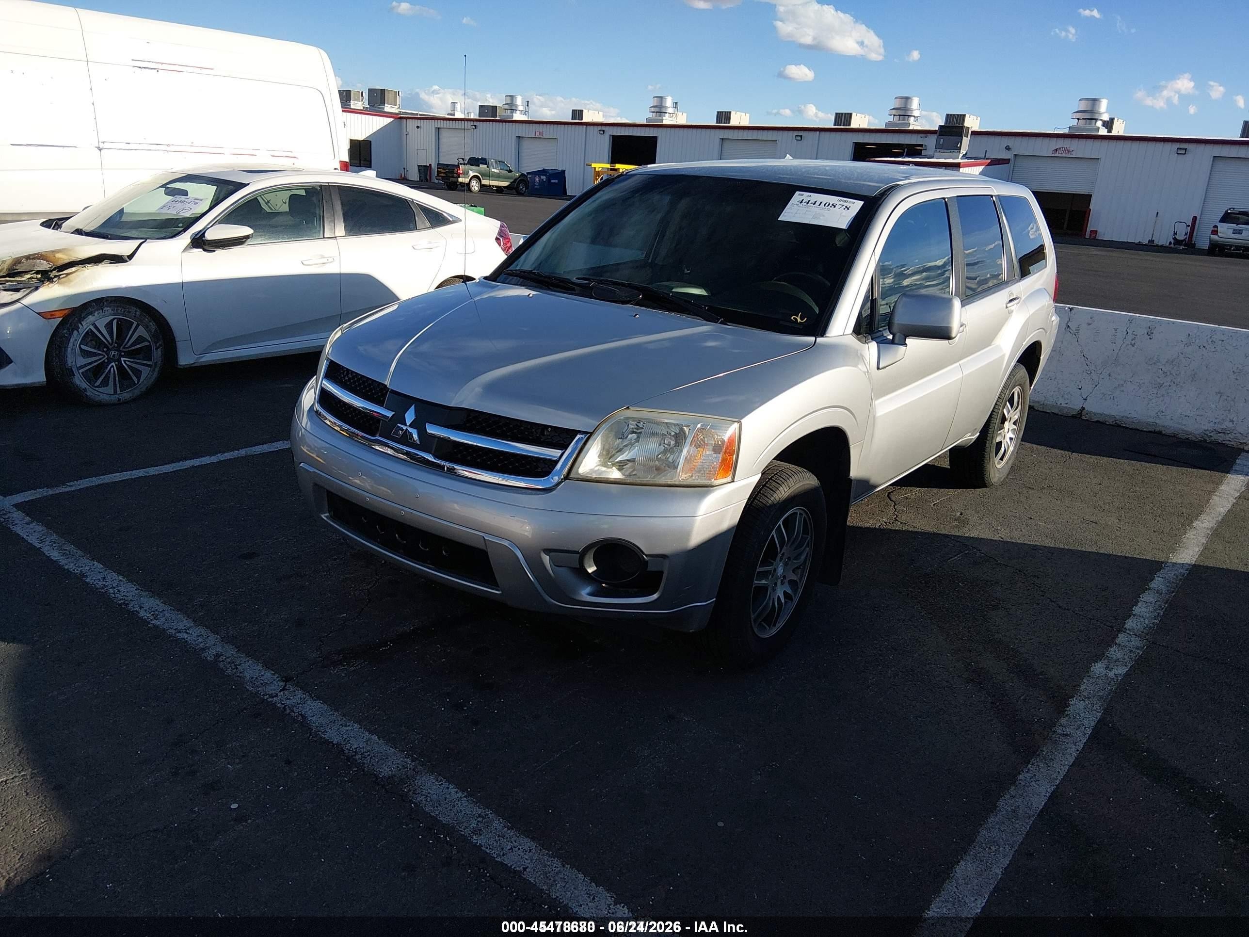 2008 Mitsubishi Endeavor Se Silver vin: 4A4MM31S98E040222