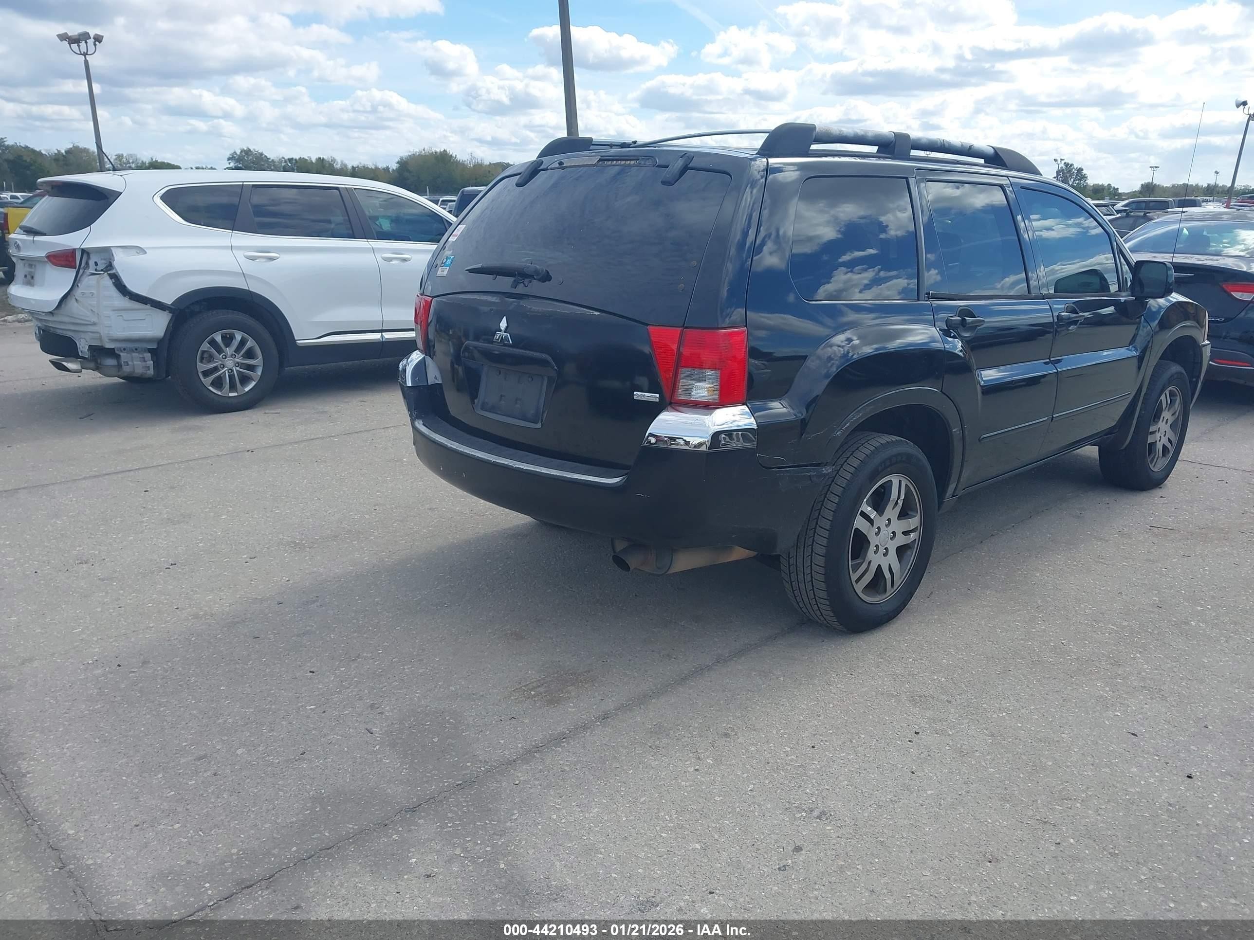 2004 Mitsubishi Endeavor Xls Black vin: 4A4MM31SX4E019552