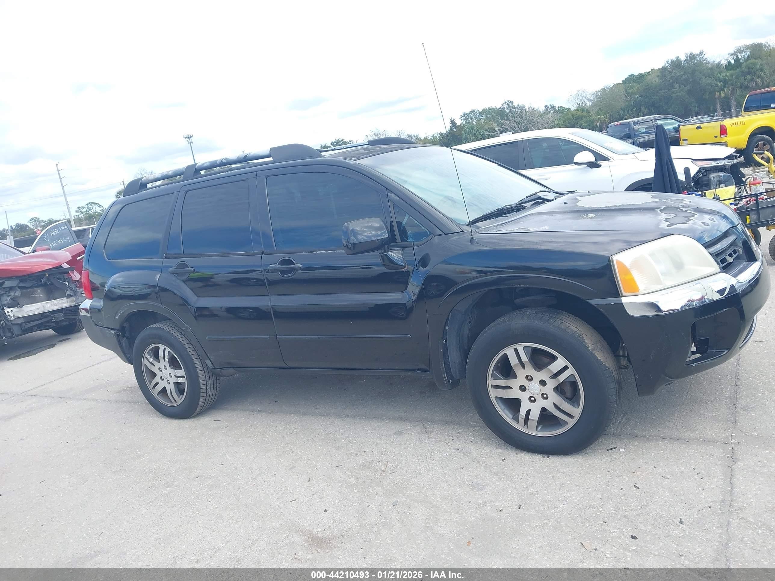 2004 Mitsubishi Endeavor Xls Black vin: 4A4MM31SX4E019552