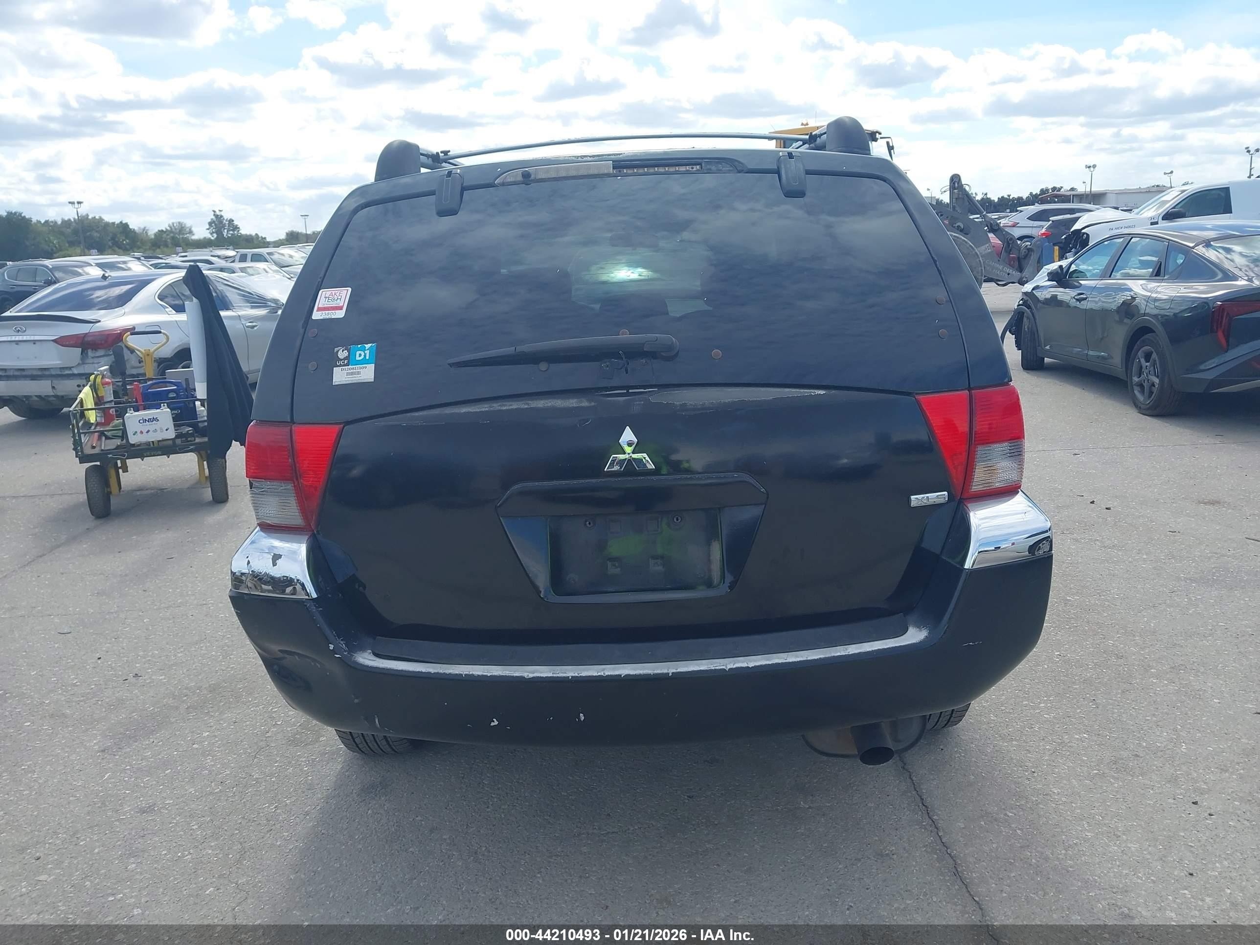 2004 Mitsubishi Endeavor Xls Black vin: 4A4MM31SX4E019552