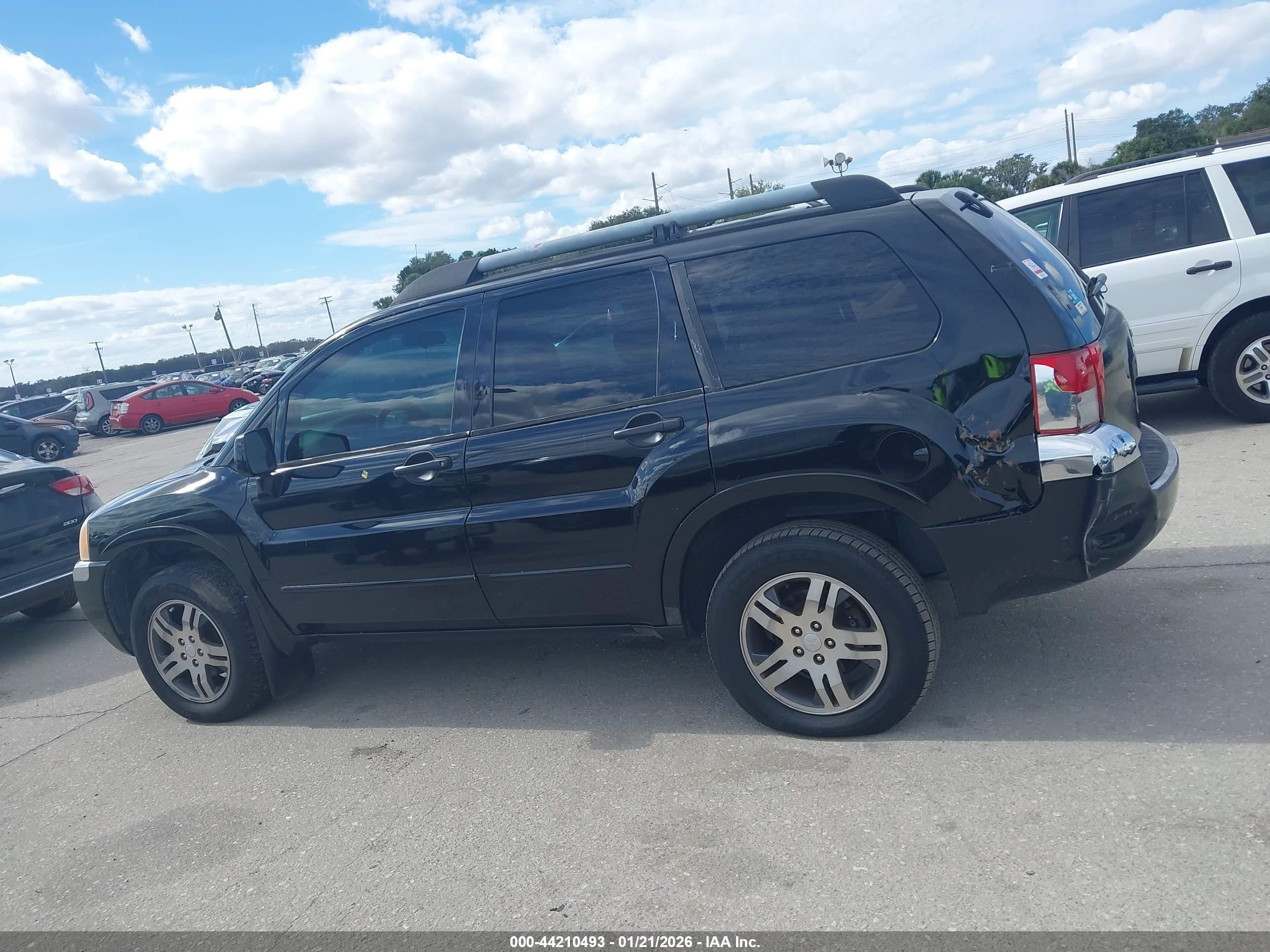2004 Mitsubishi Endeavor Xls Black vin: 4A4MM31SX4E019552