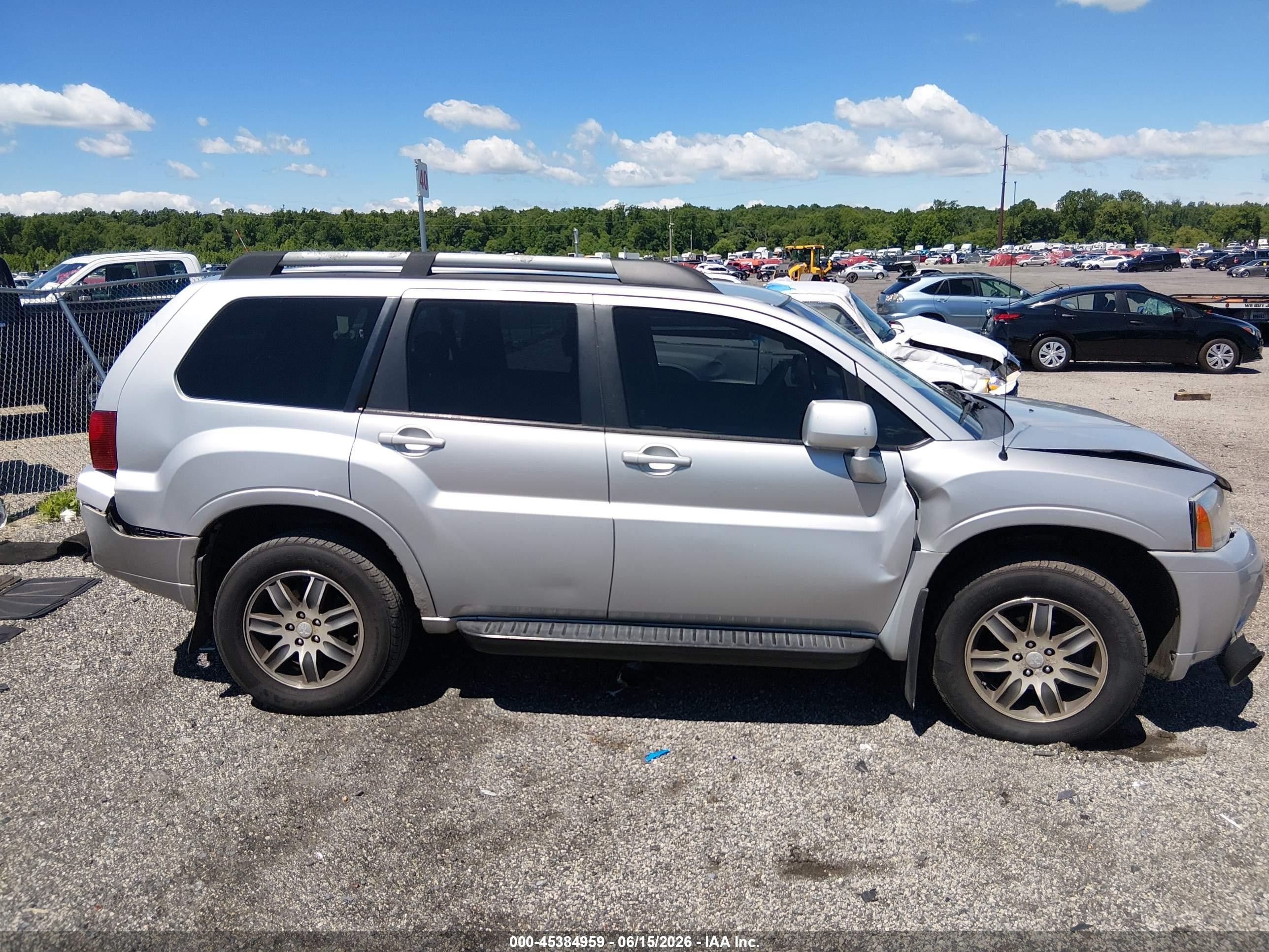 2008 Mitsubishi Endeavor Se Silver vin: 4A4MM31SX8E011330